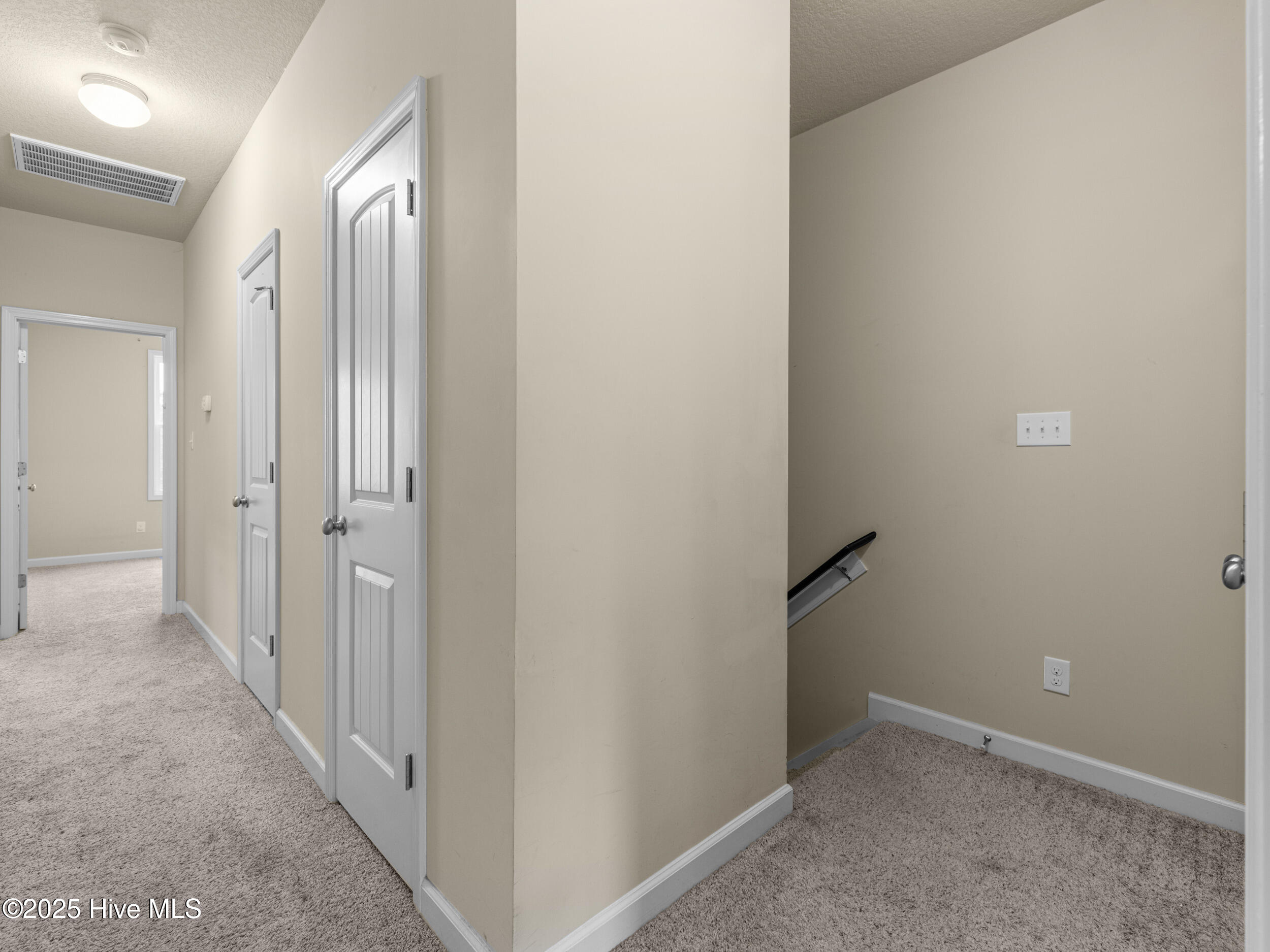 100524411 | Photo 16