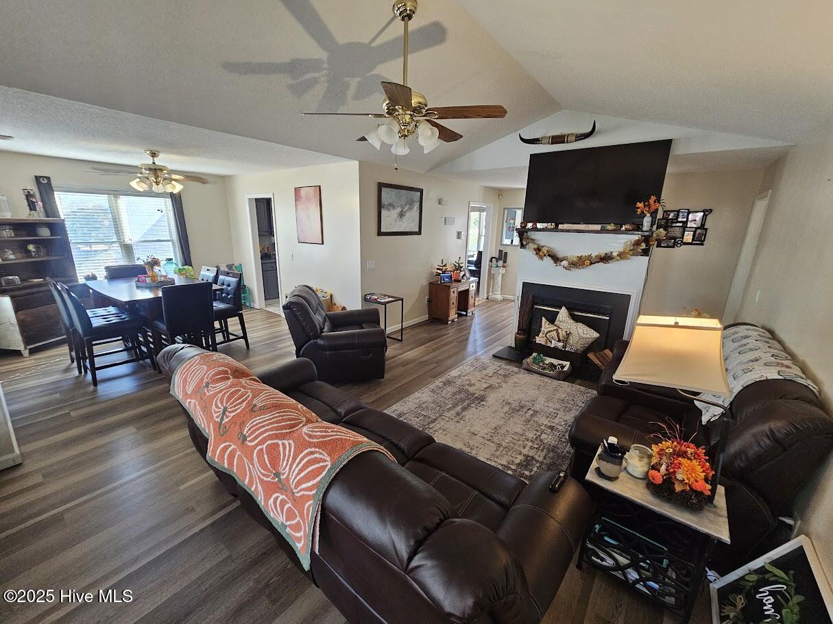 100540001 | Photo 19