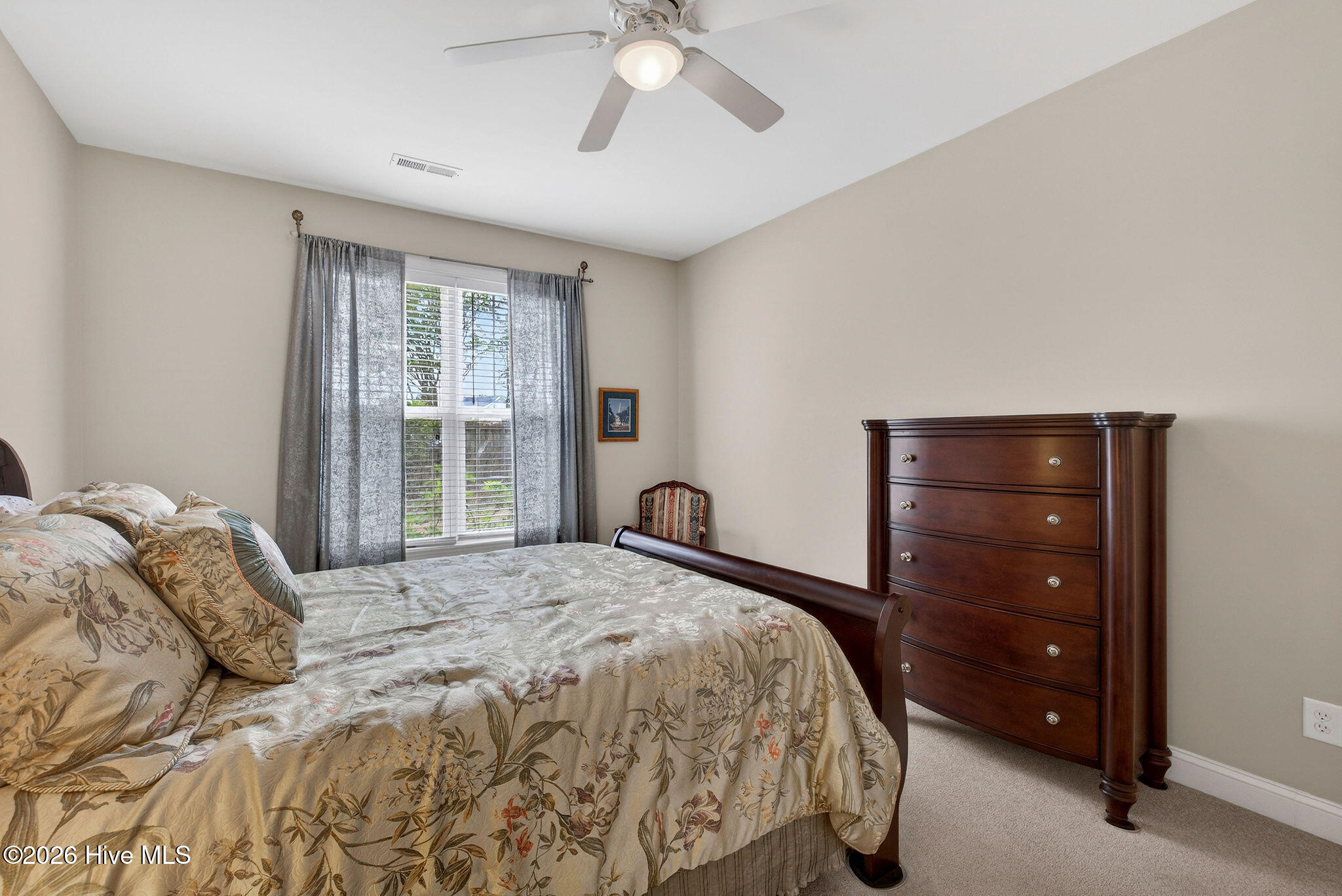 100565729 | Photo 27