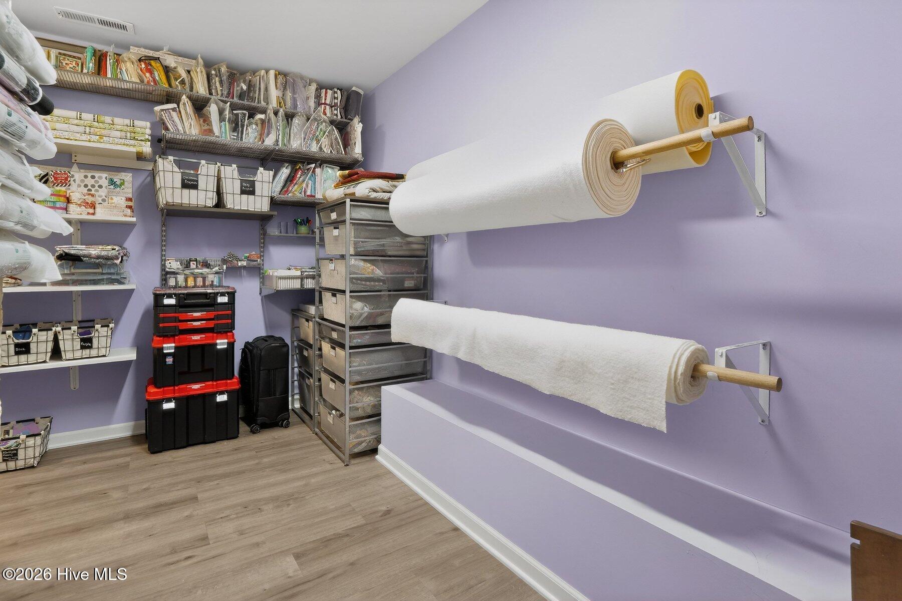 100552199 | Photo 27