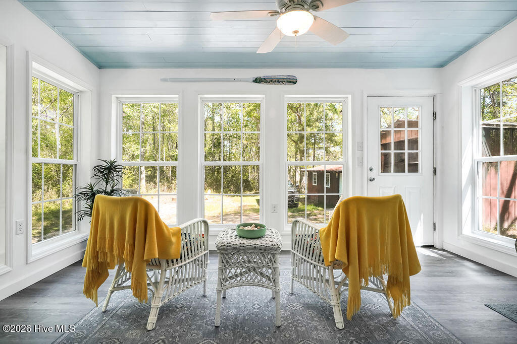 100569644 | Photo 20