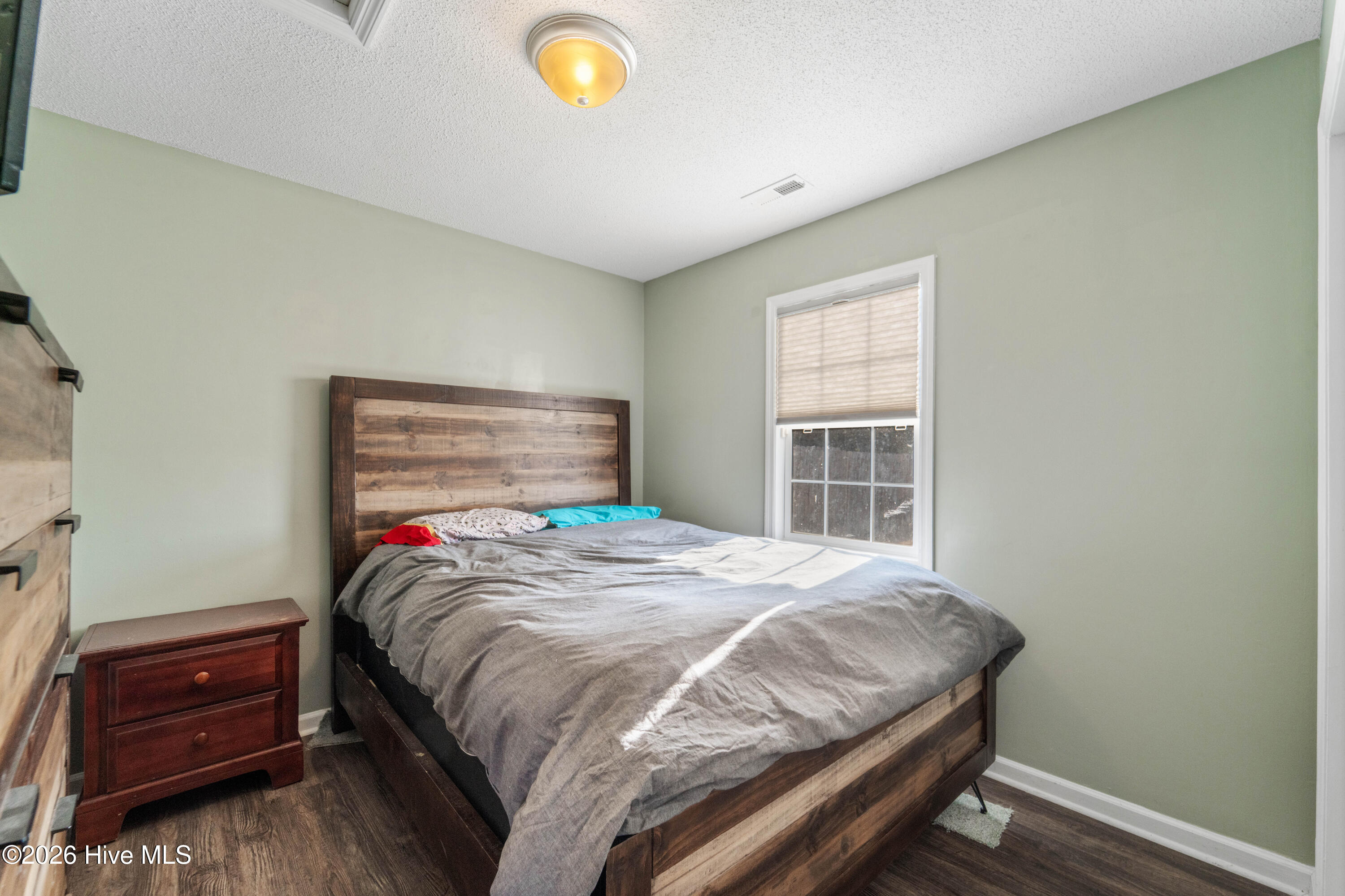 100548548 | Photo 29