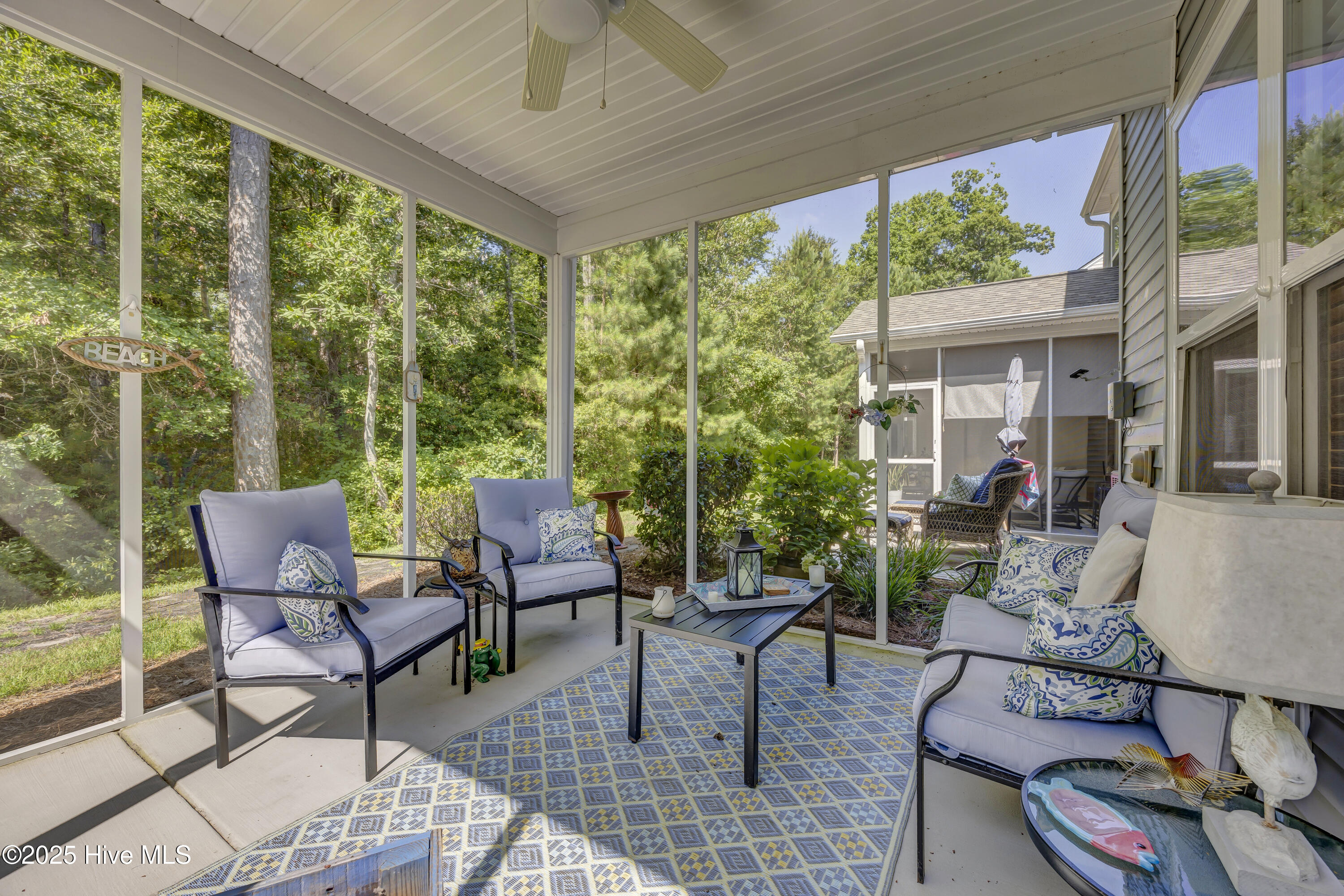 100516530 | Photo 26