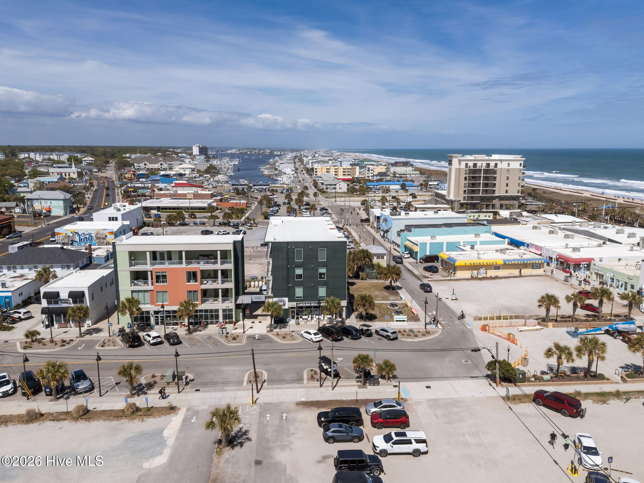 100566225 | Photo 42