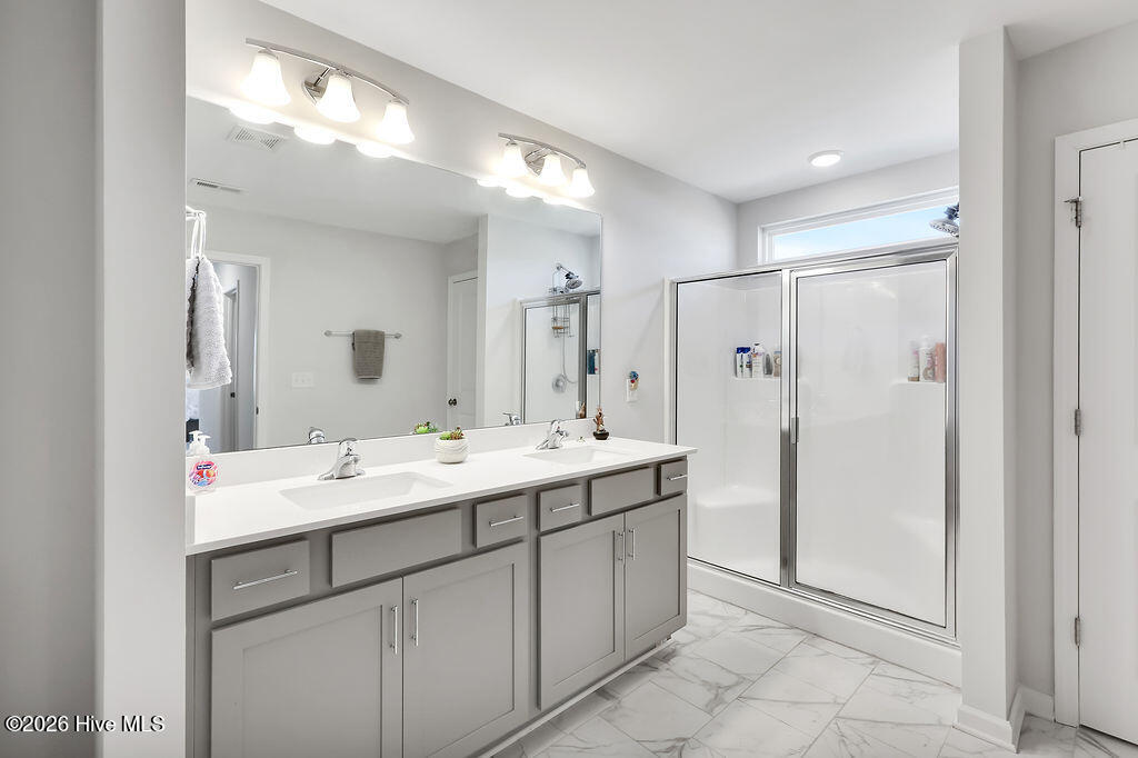 100555659 | Photo 26