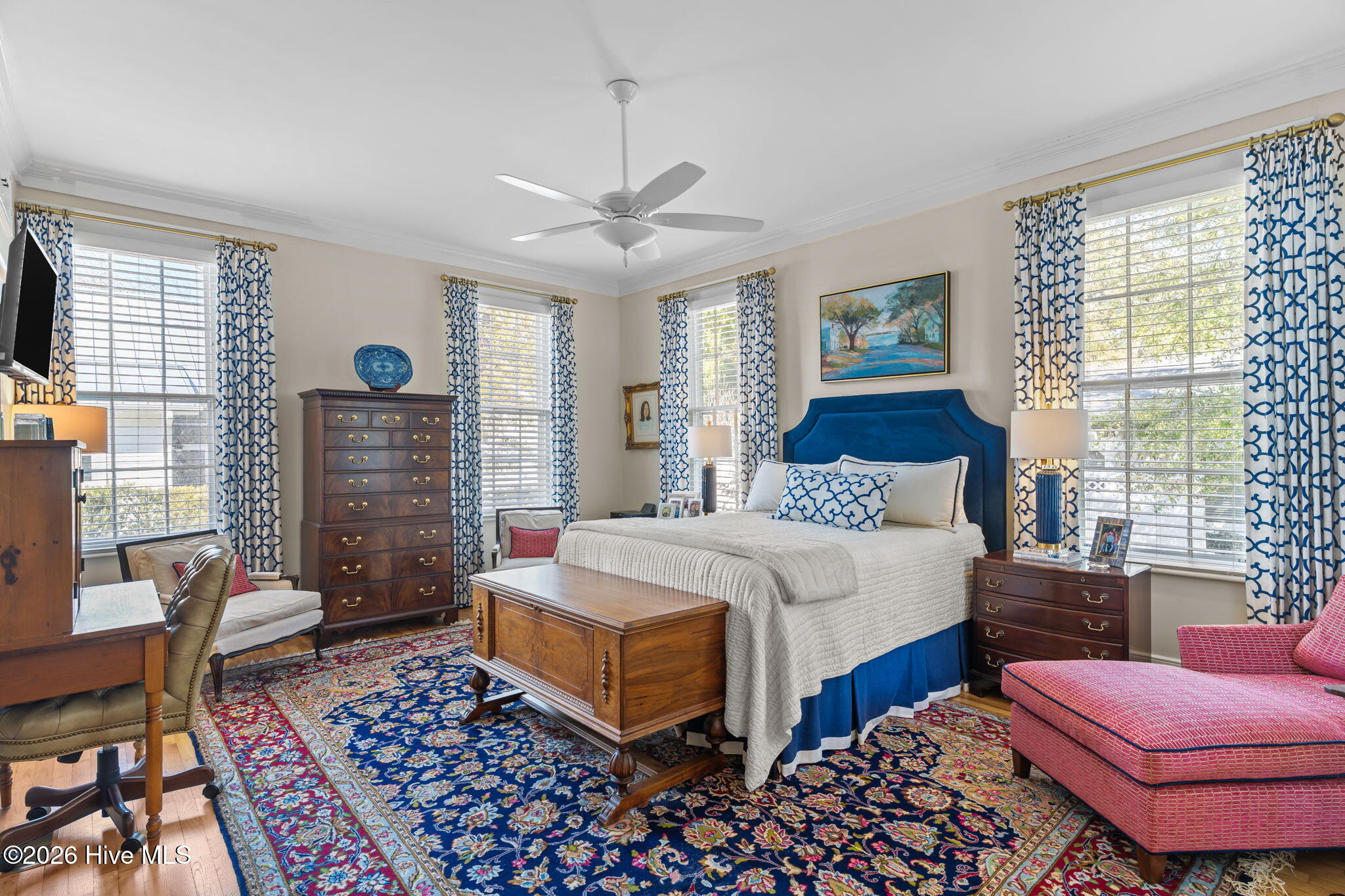 100562122 | Photo 31