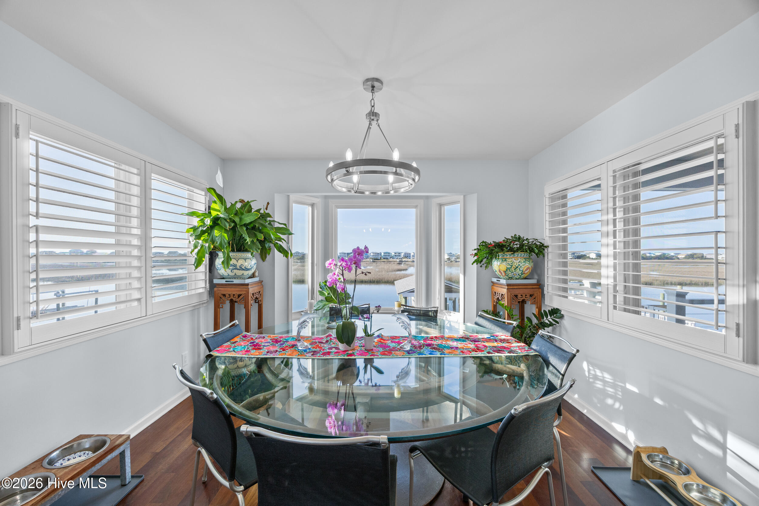 100564811 | Photo 17