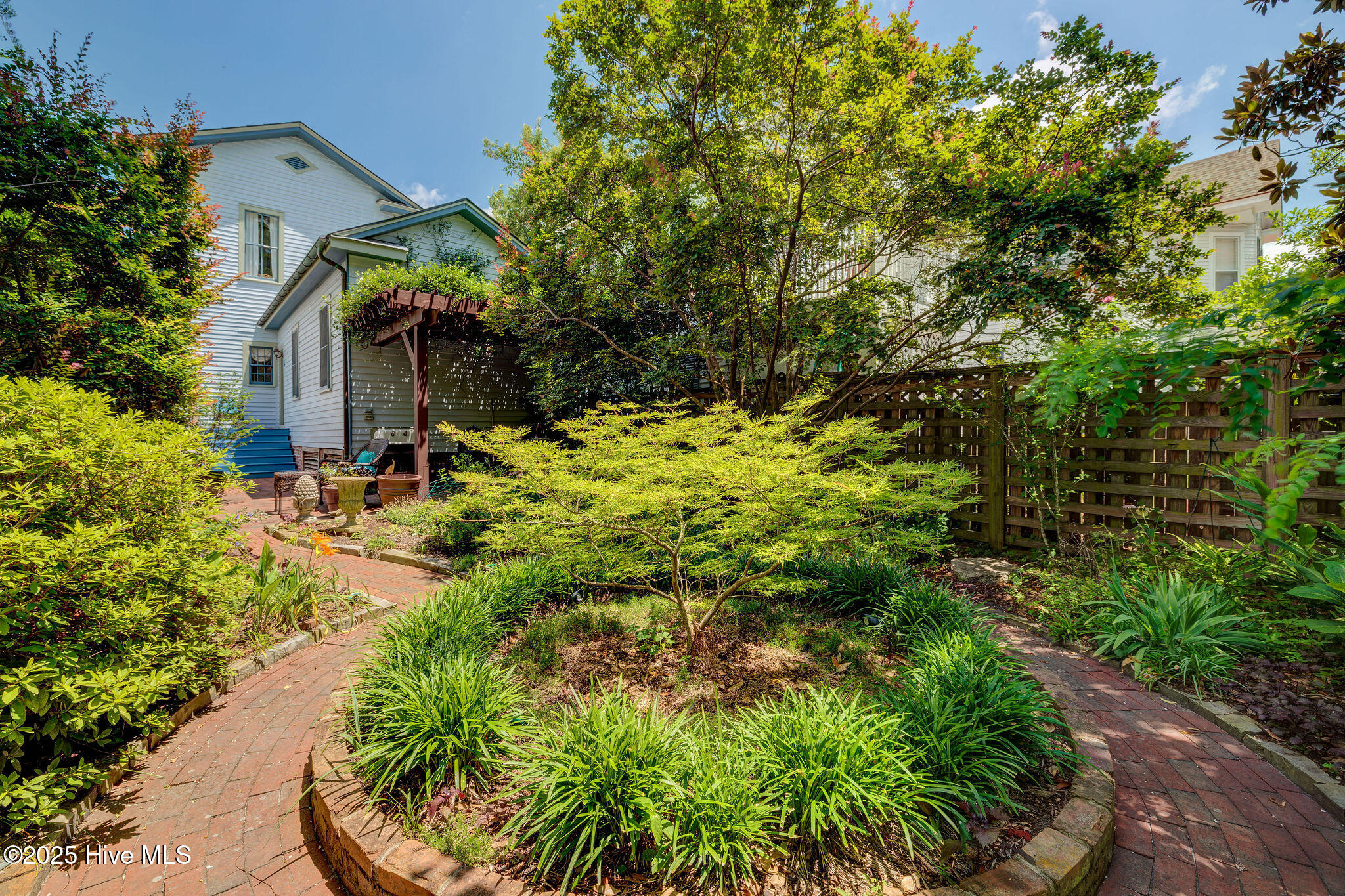 100515844 | Photo 43