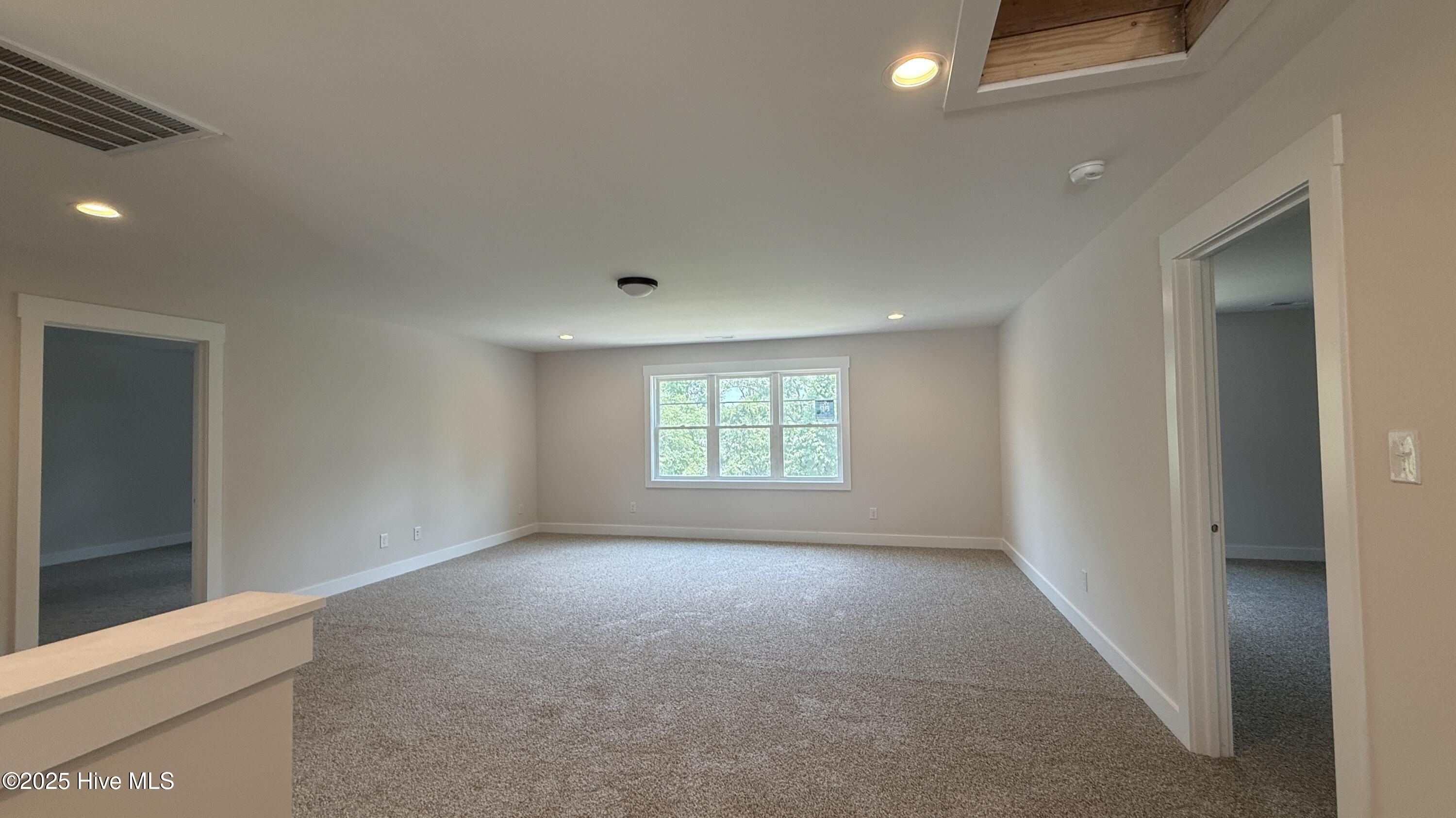 100500370 | Photo 20