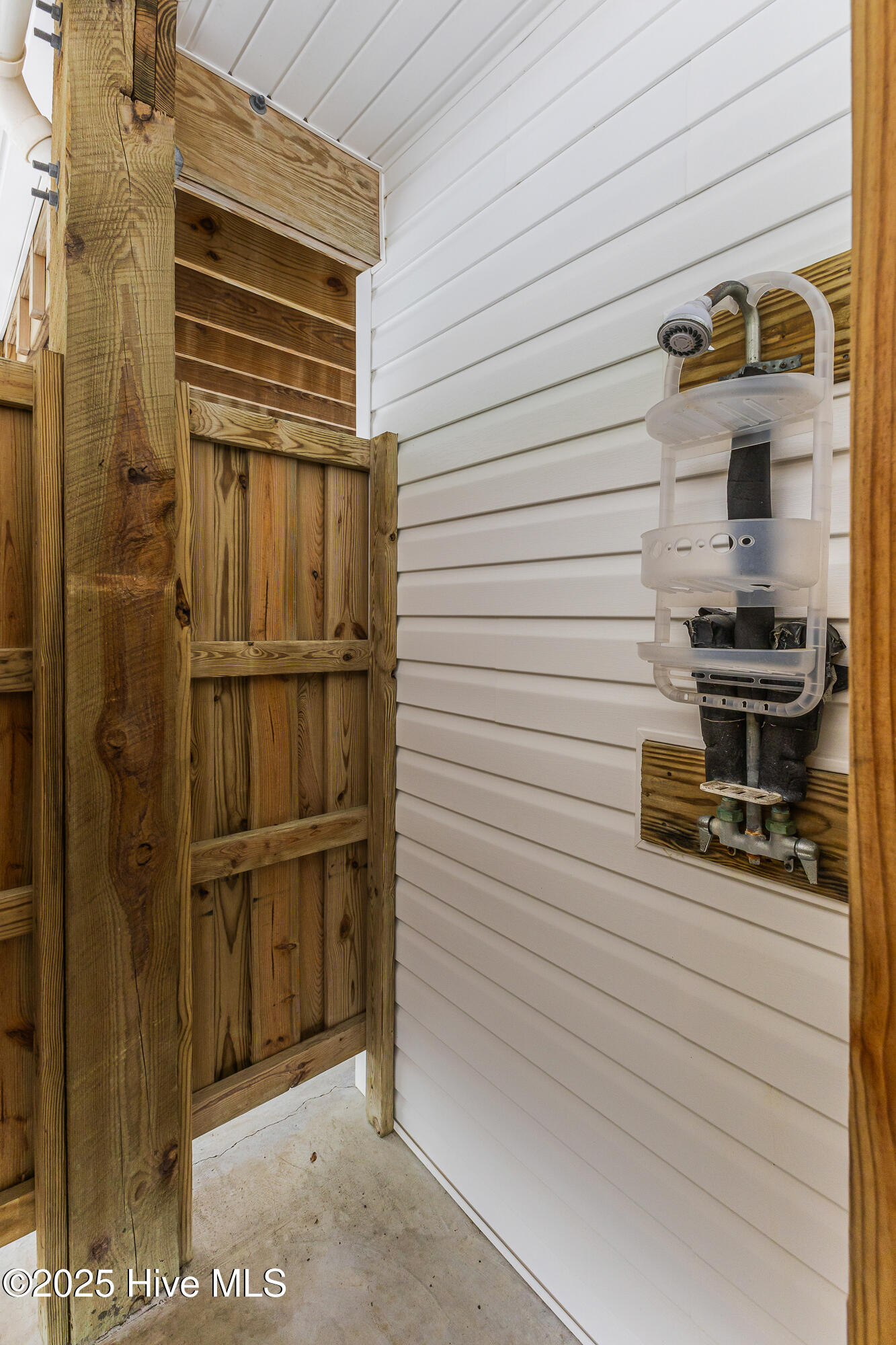 100523594 | Photo 32