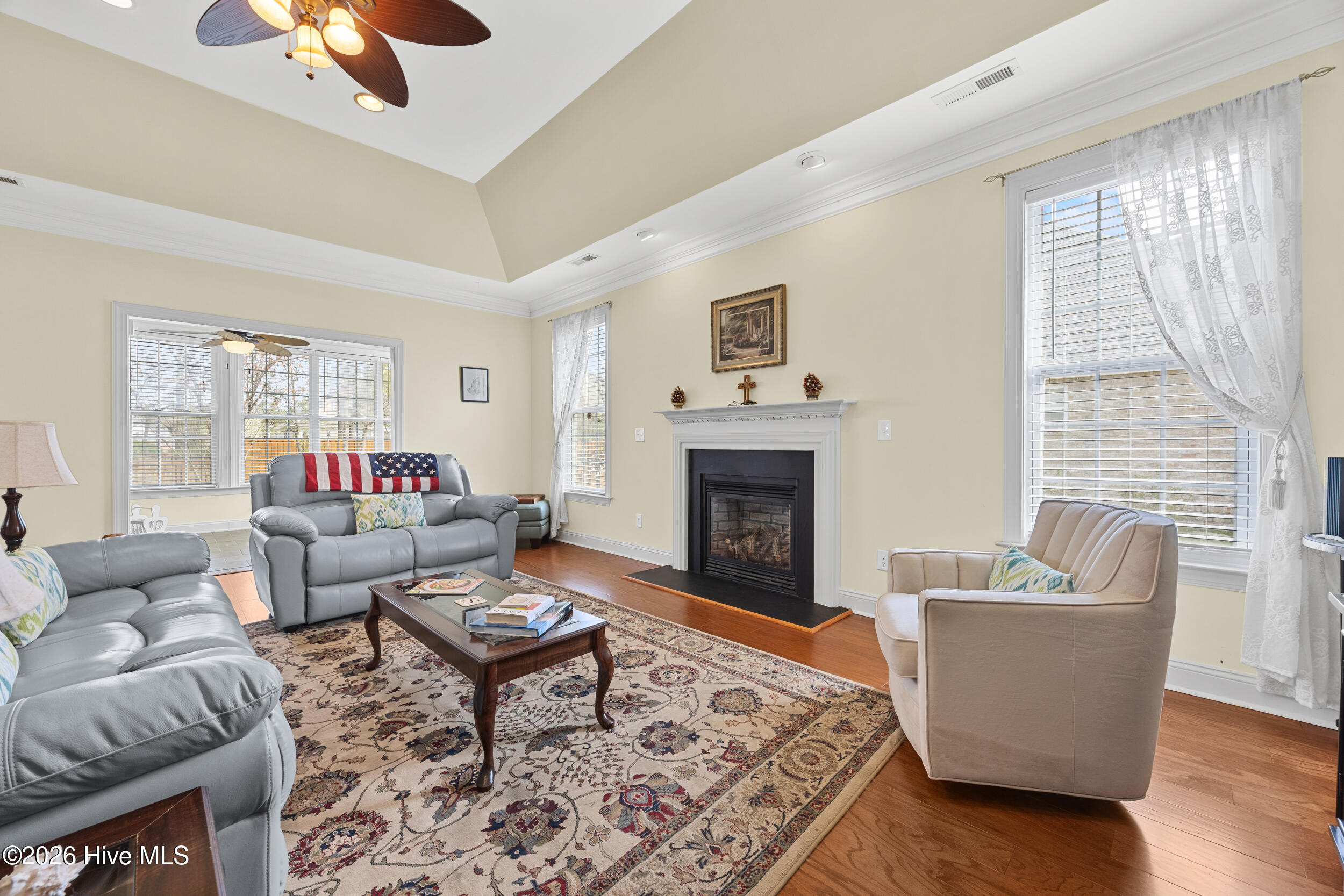 100564950 | Photo 15