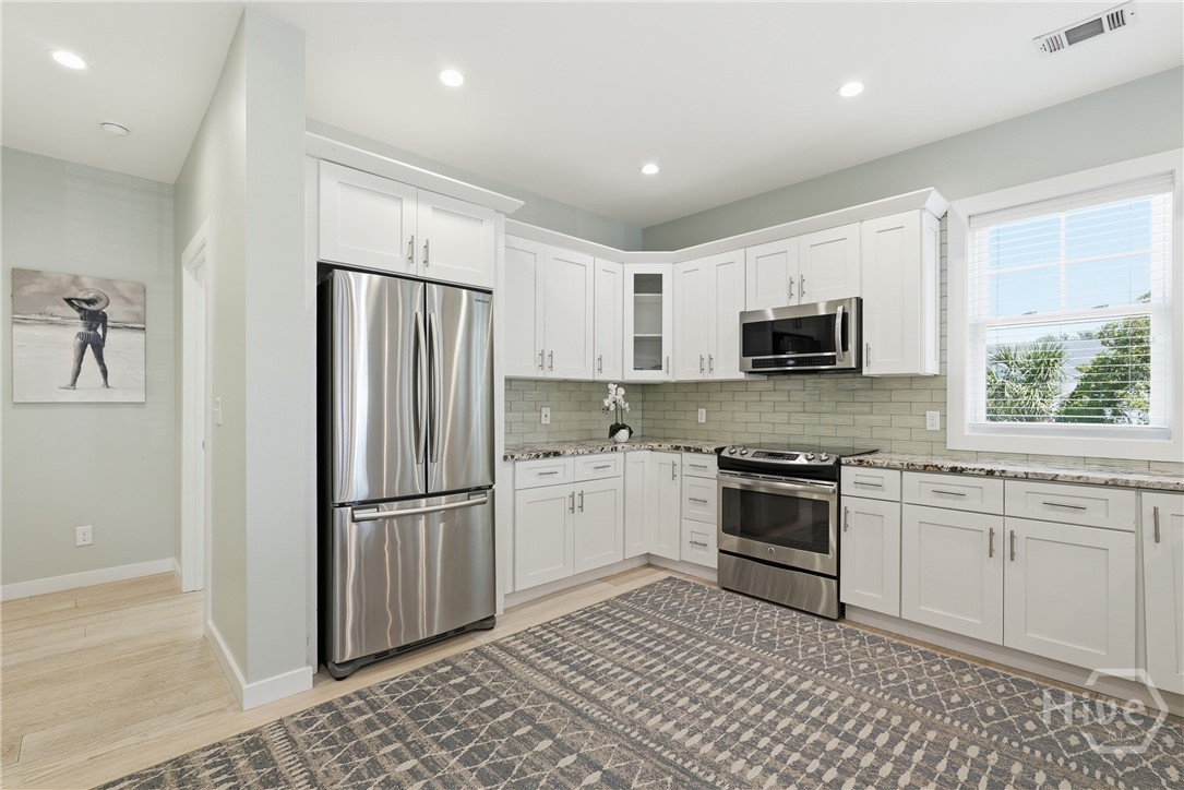 10 13th Place, Tybee Island, GA 31328 Listing Photo  13