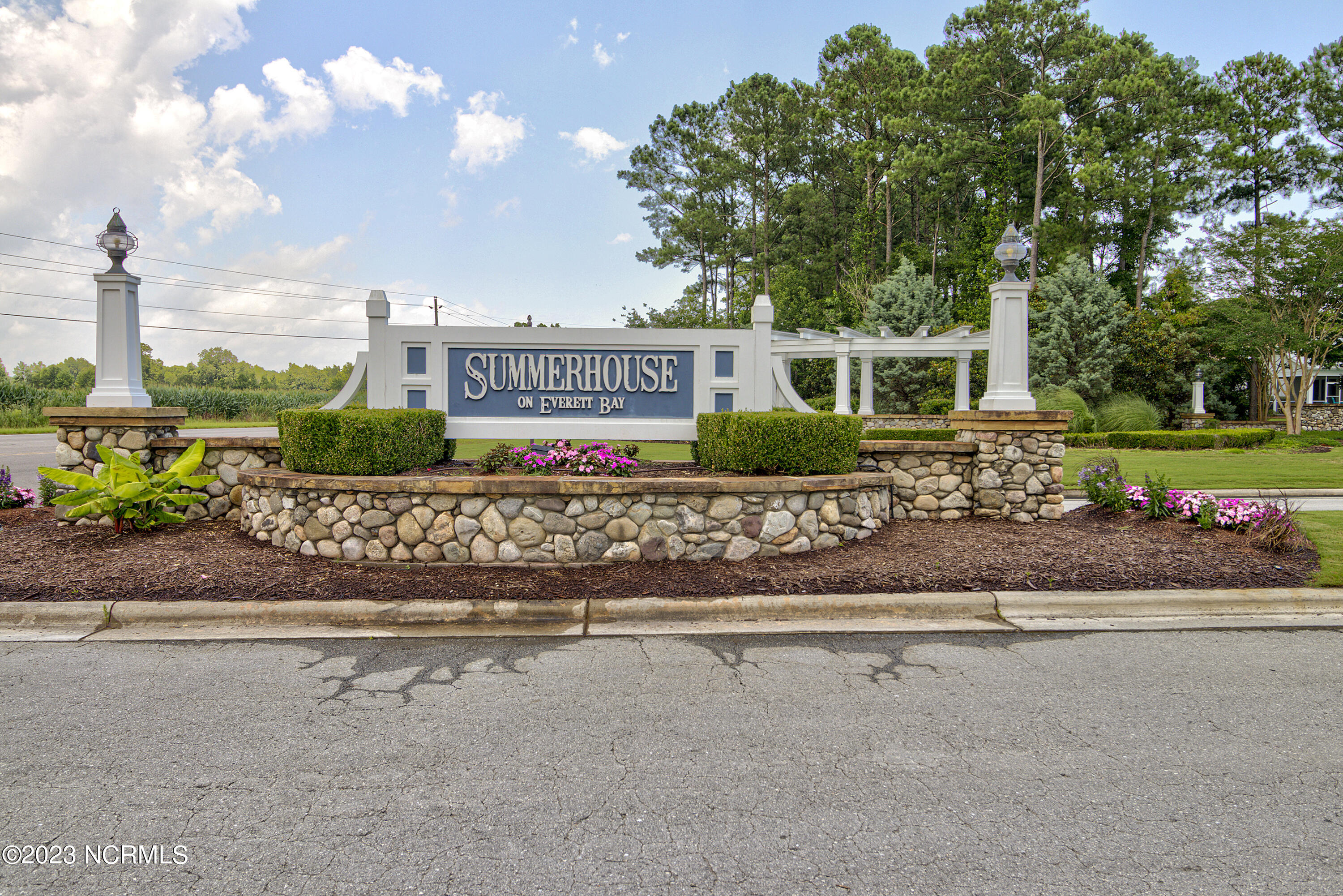 100391877 | Photo 14