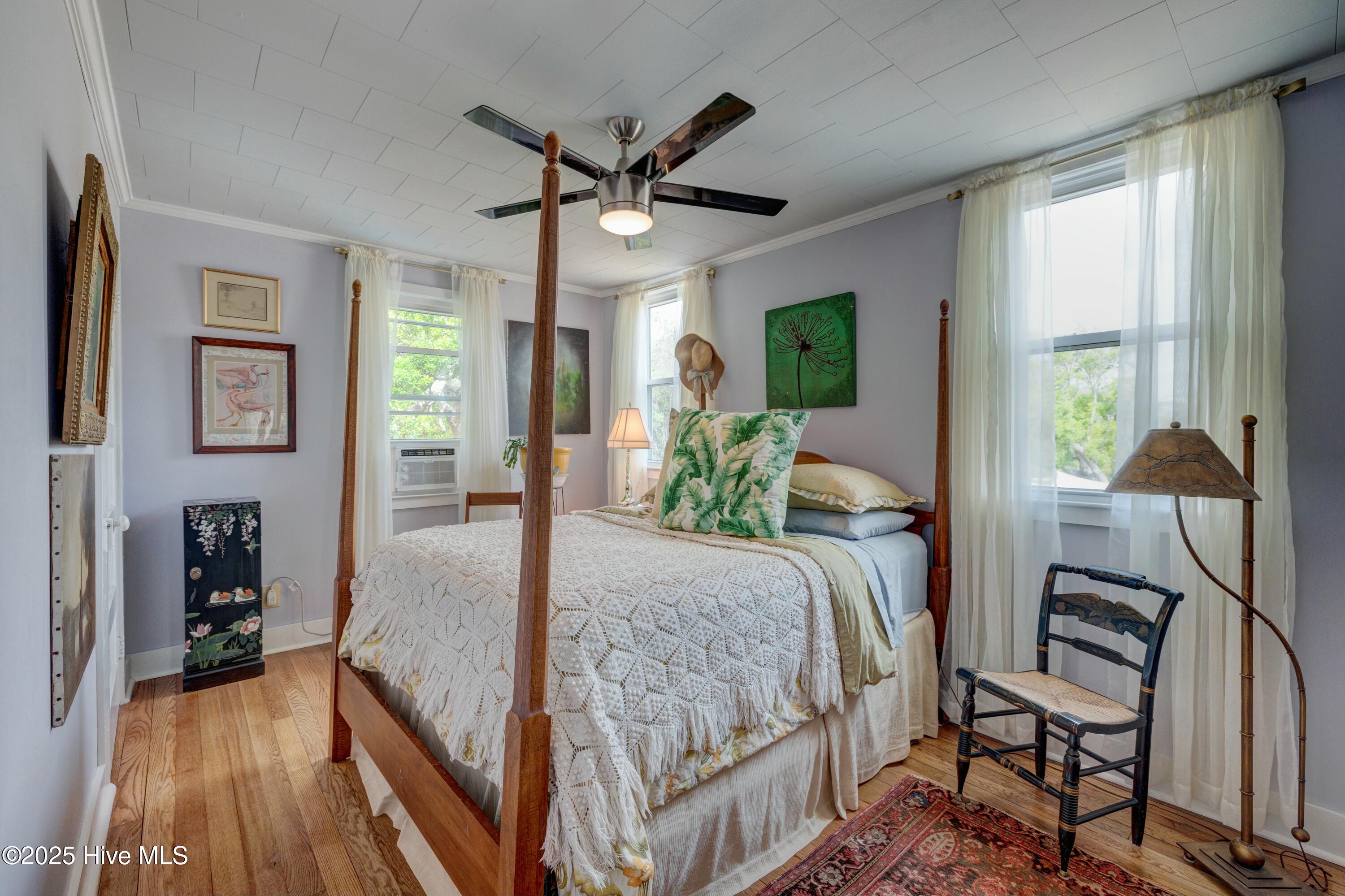 100501642 | Photo 25