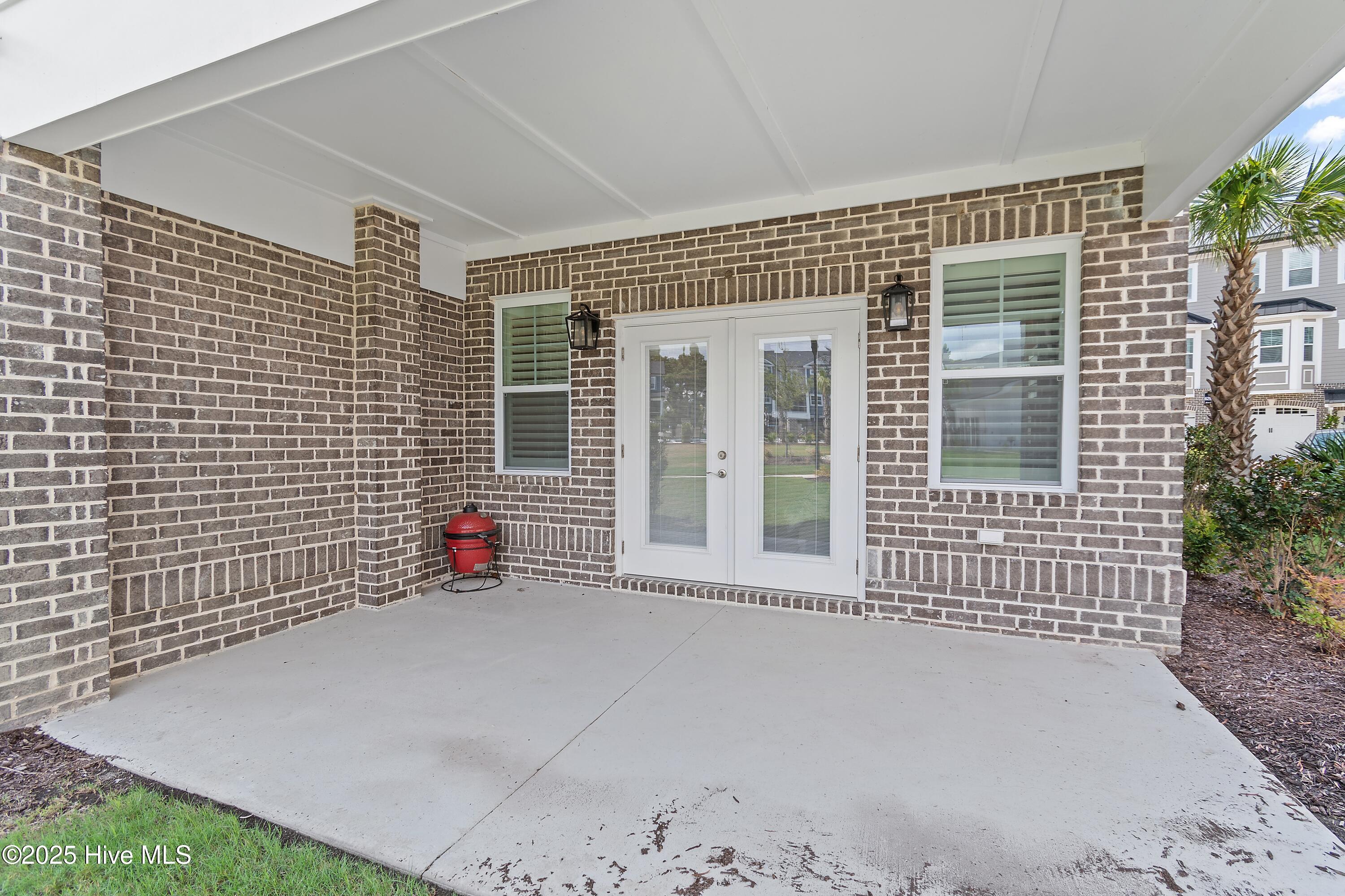 100551206 | Photo 46