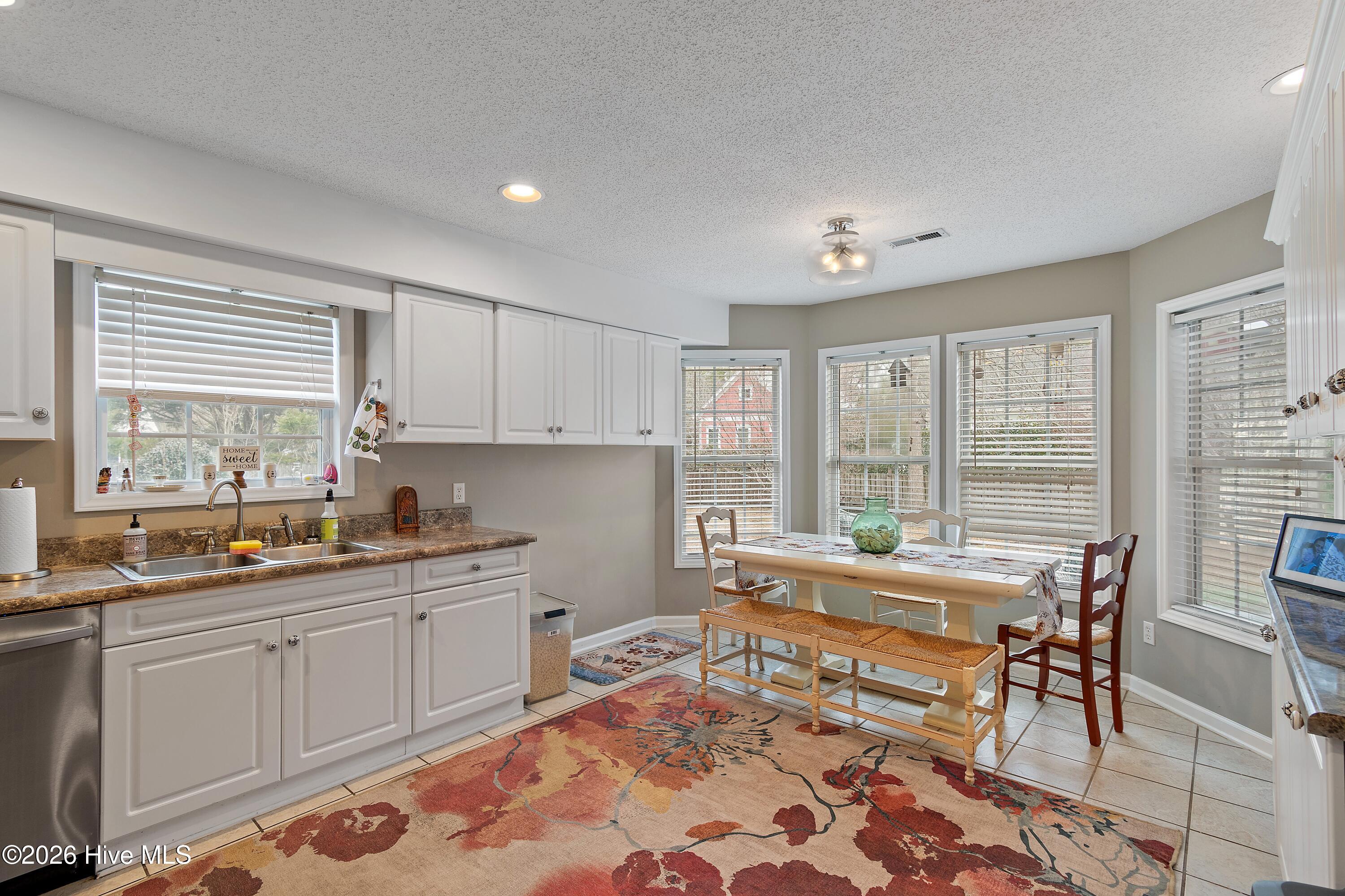 100555081 | Photo 16