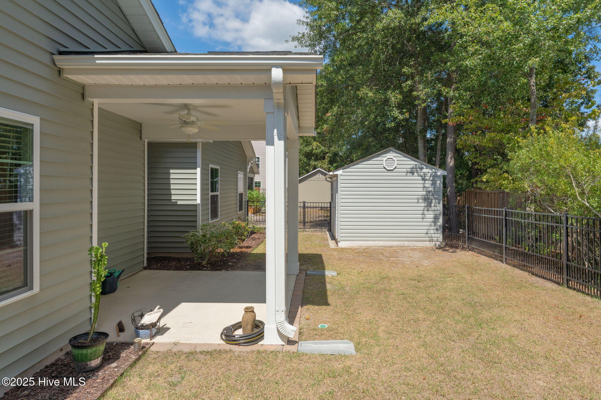 100530499 | Photo 26