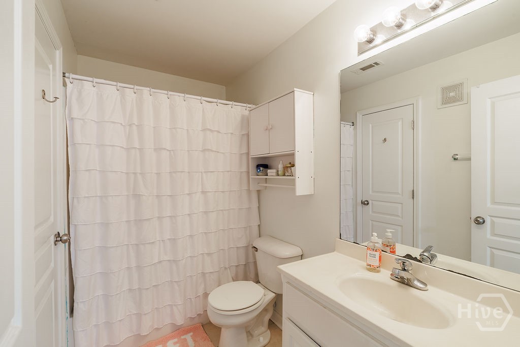 490 Barnett Shoals Road 207