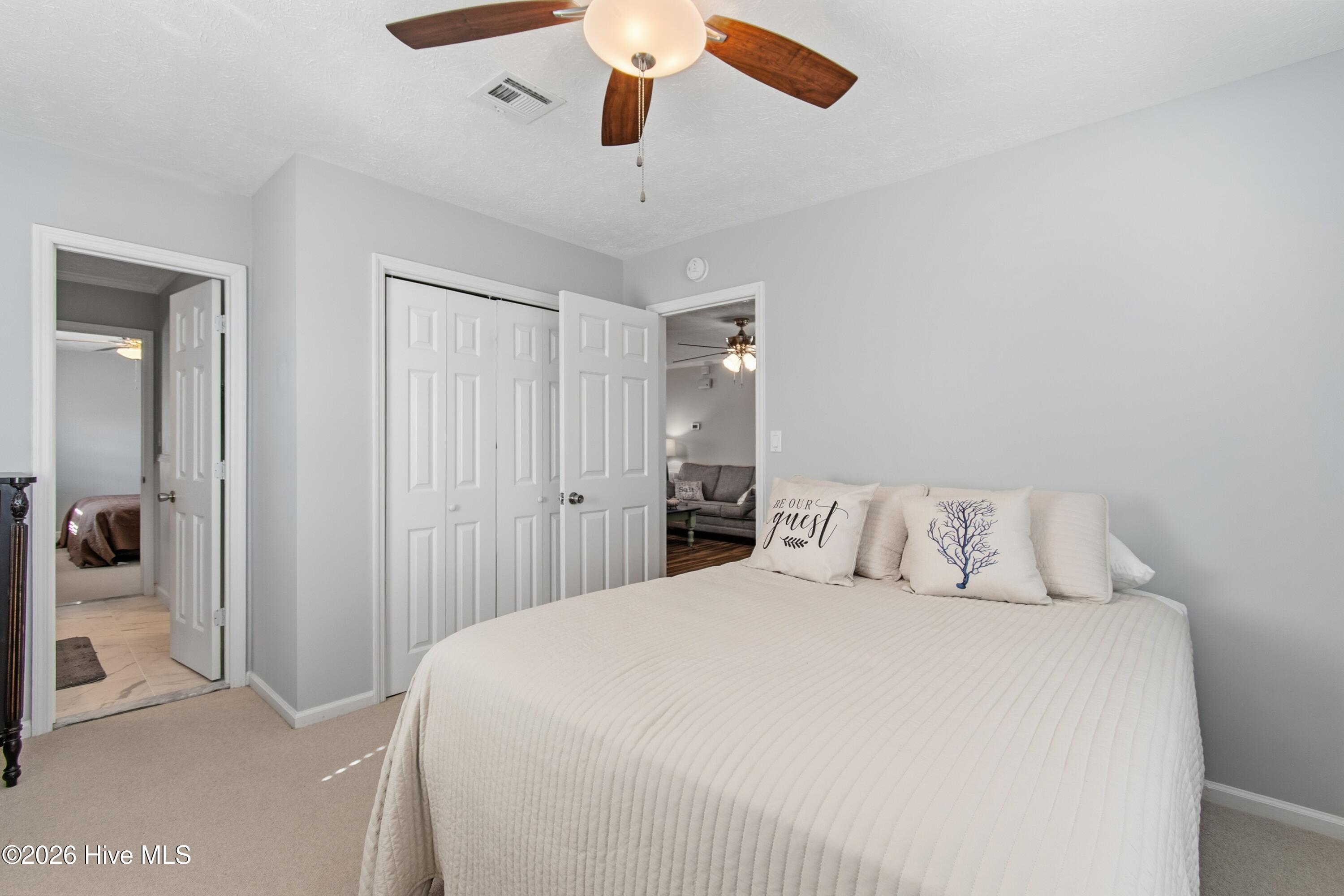 100550998 | Photo 30