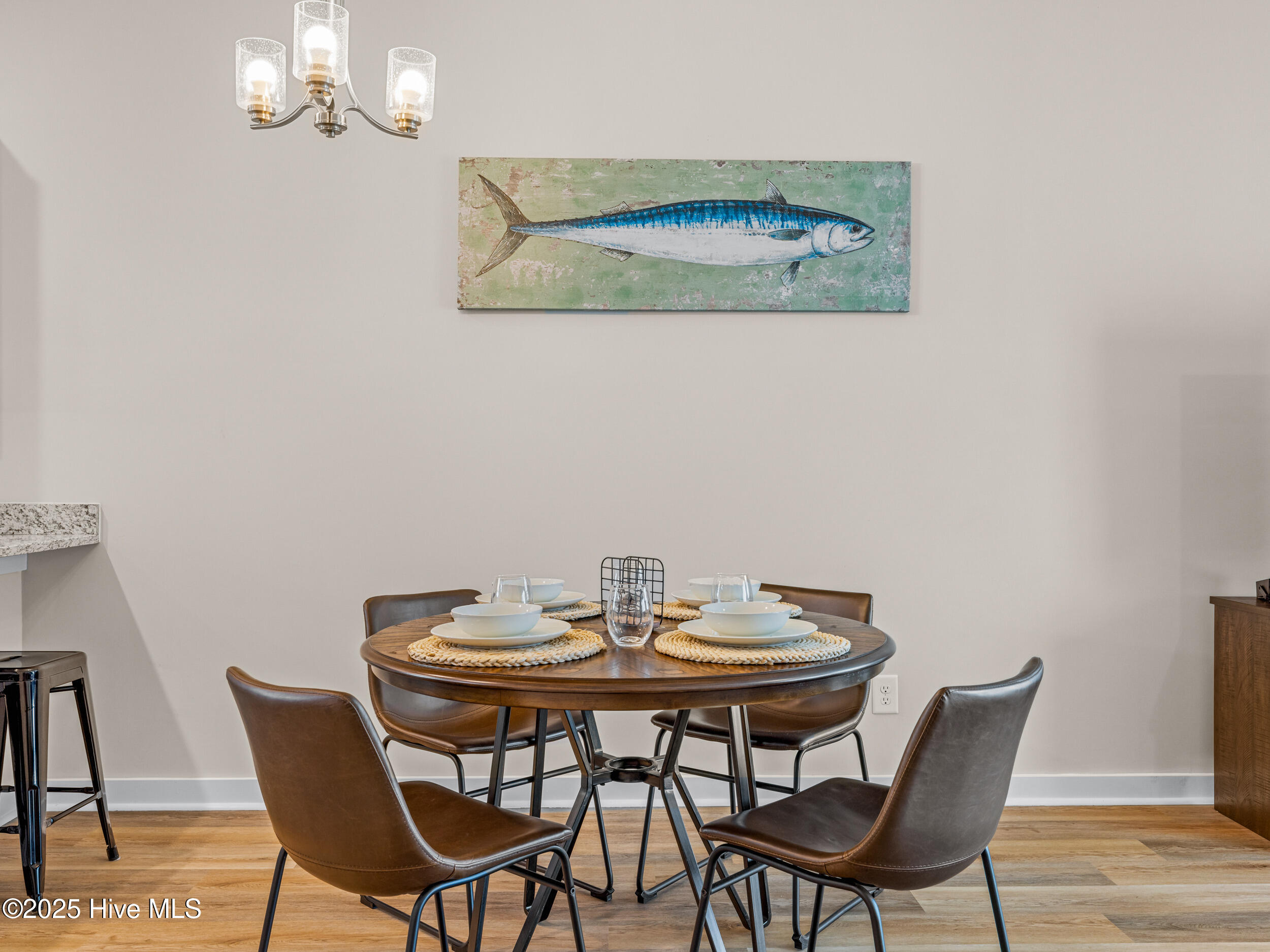 100541622 | Photo 13