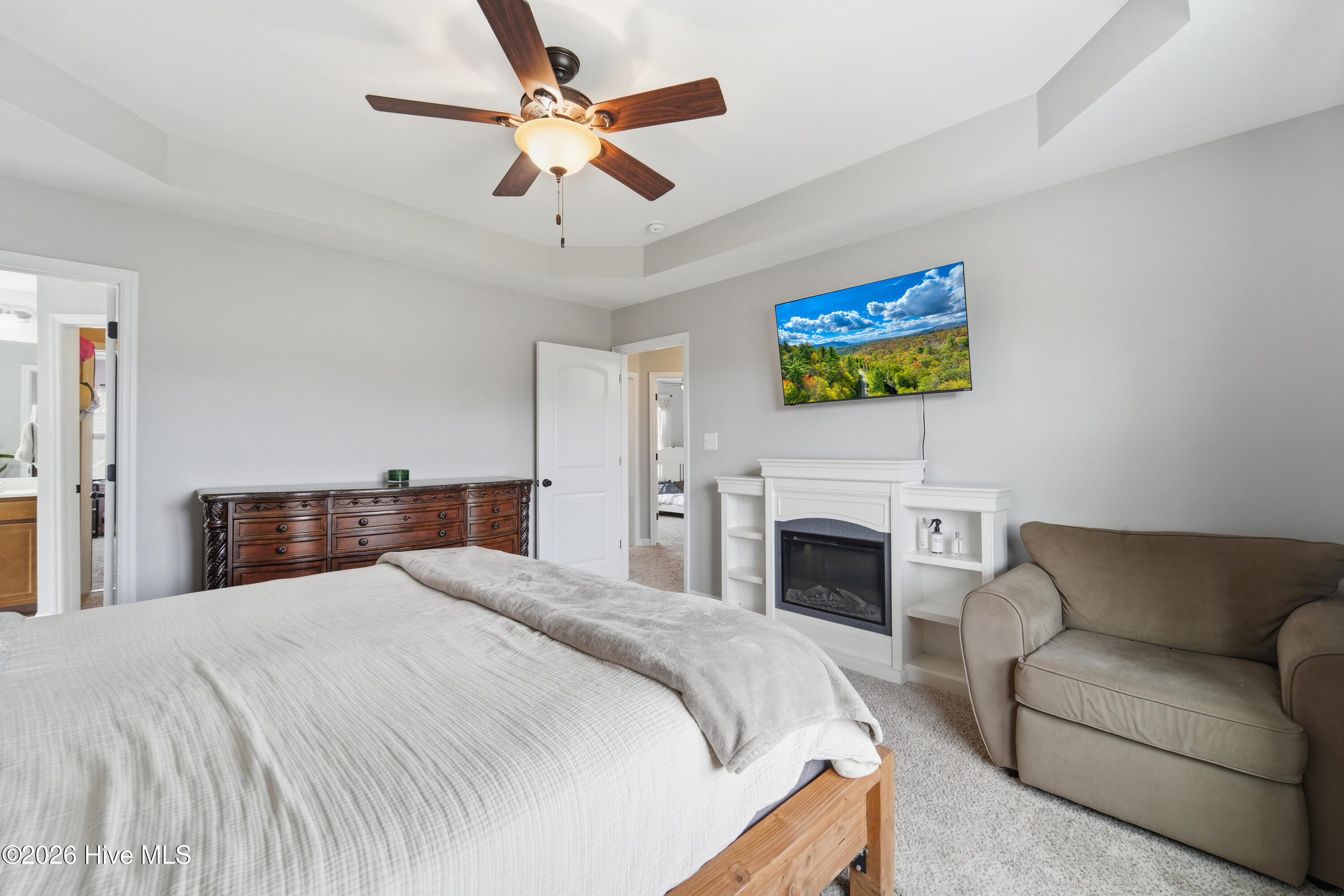 100560399 | Photo 14