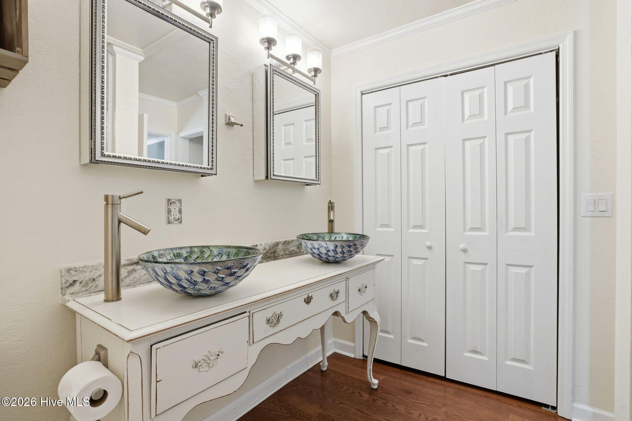 100559887 | Photo 33