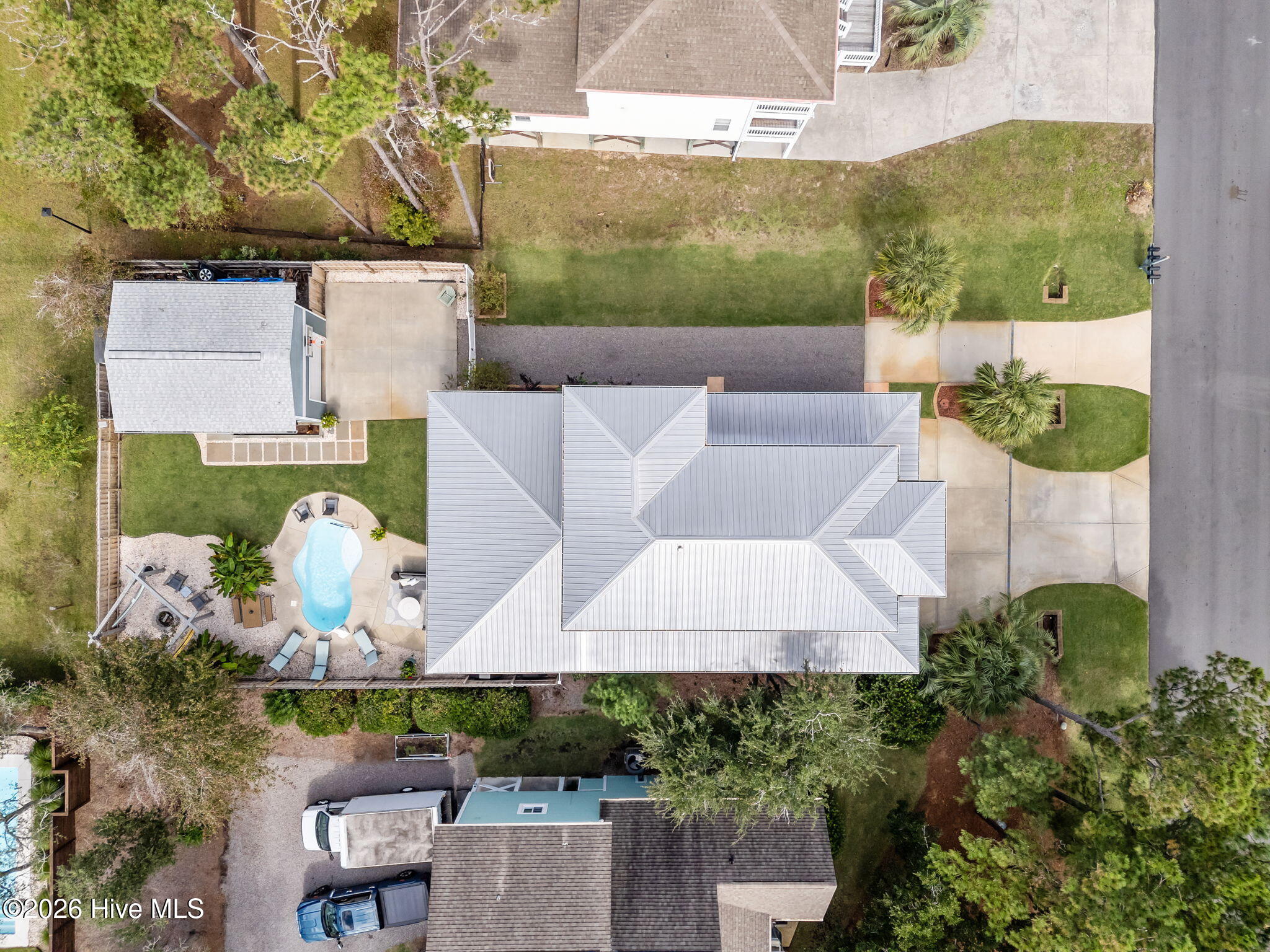 100557179 | Photo 48