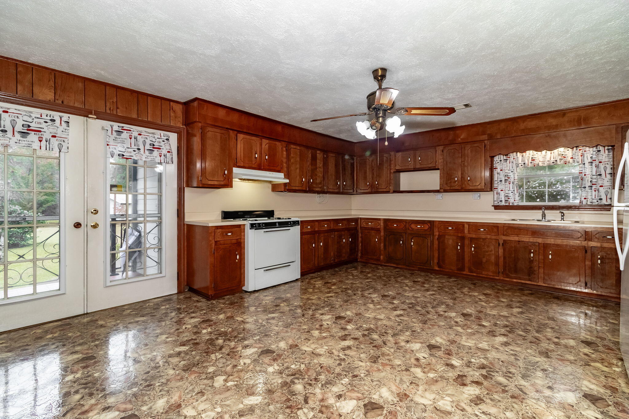 23-web-or-mls-915 BENNOCK MILL RD ©-1780
