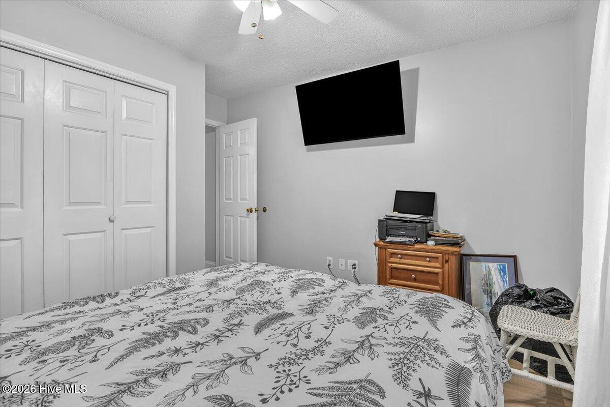 100565579 | Photo 30