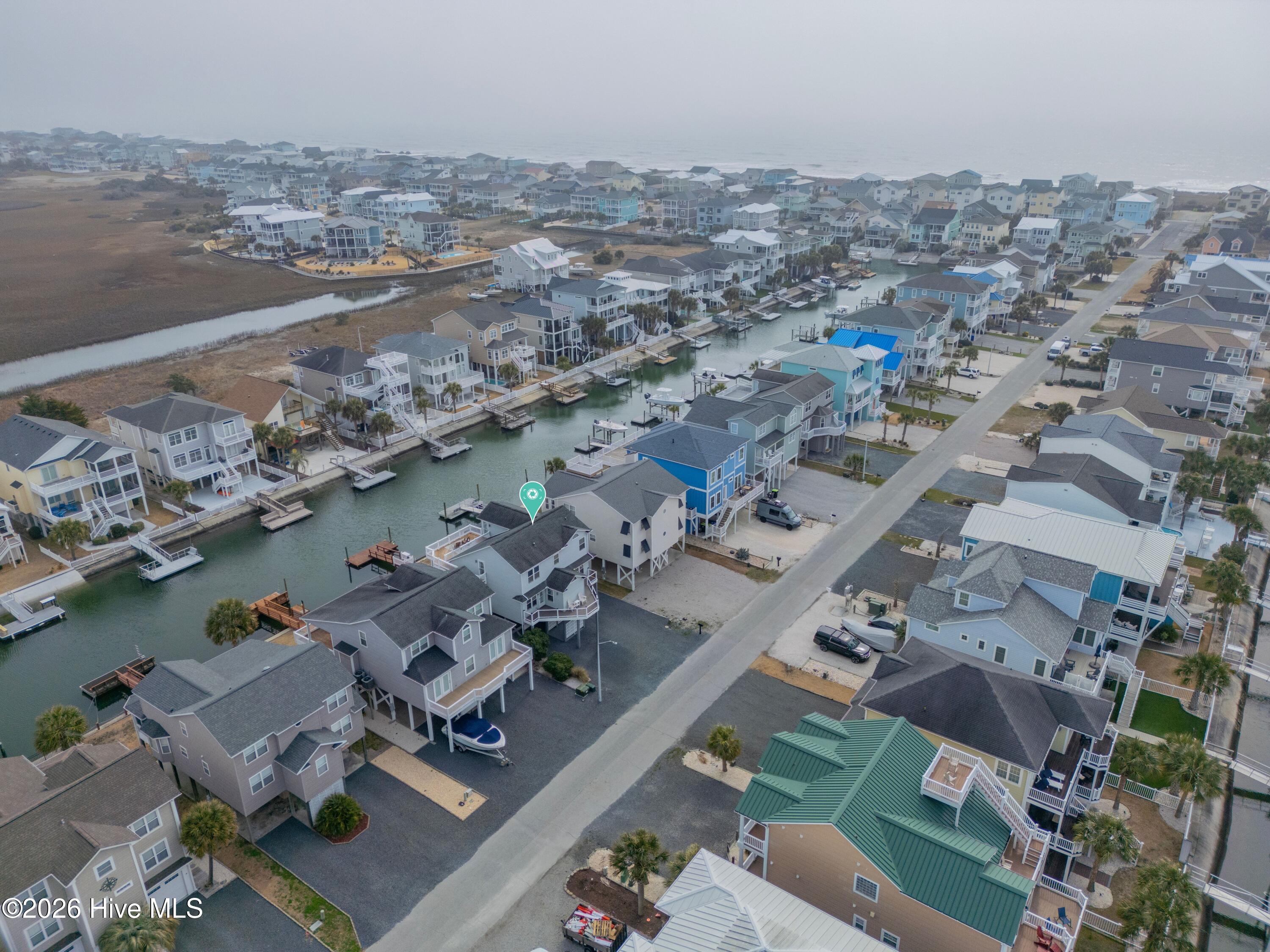 100556301 | Photo 42