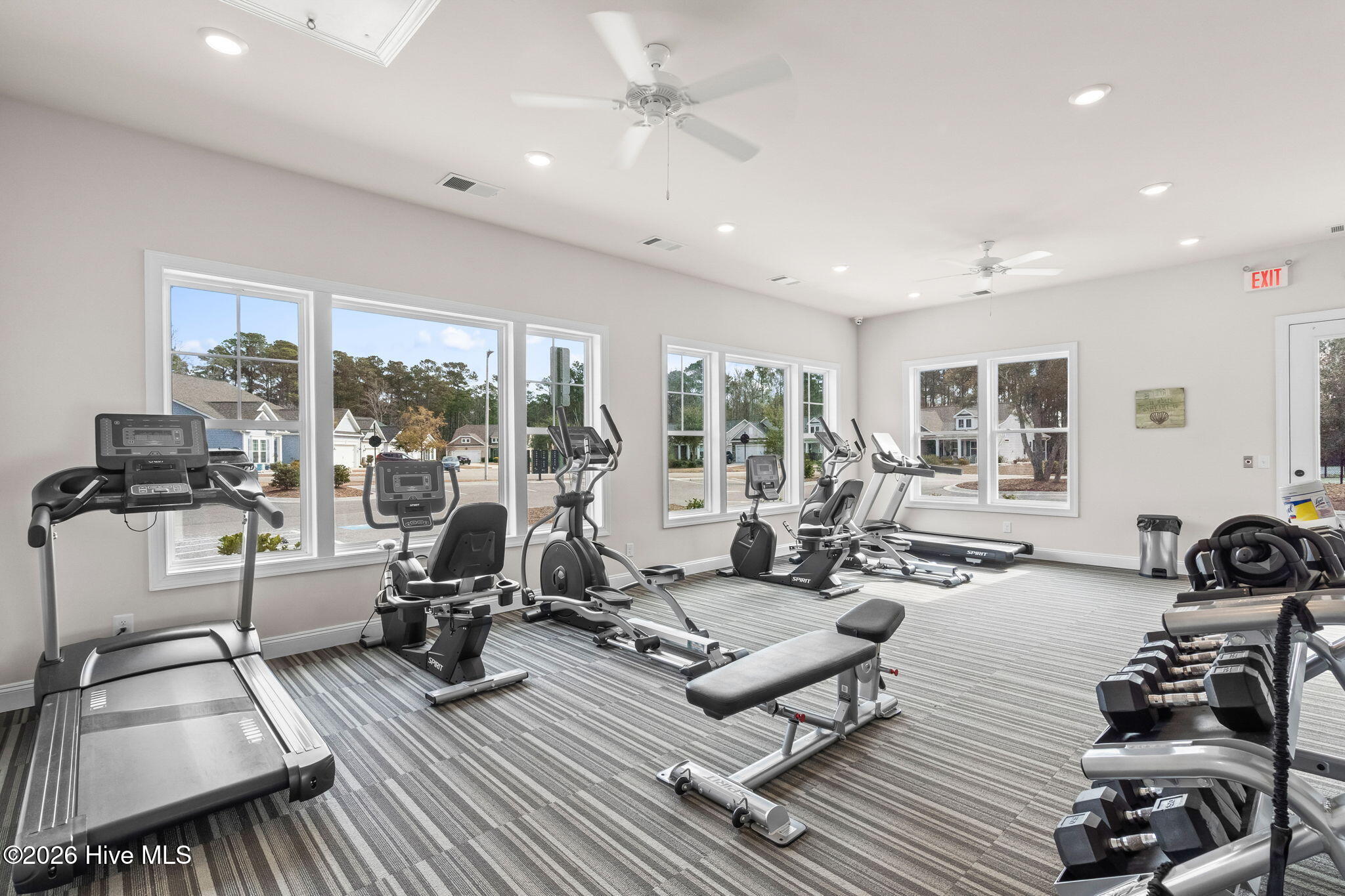 100557822 | Photo 48