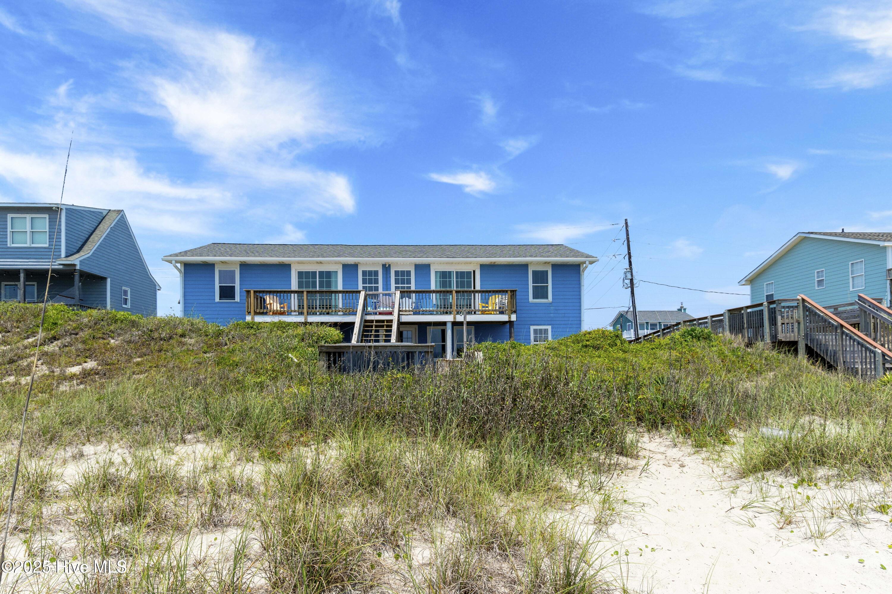 100523829 | Photo 57