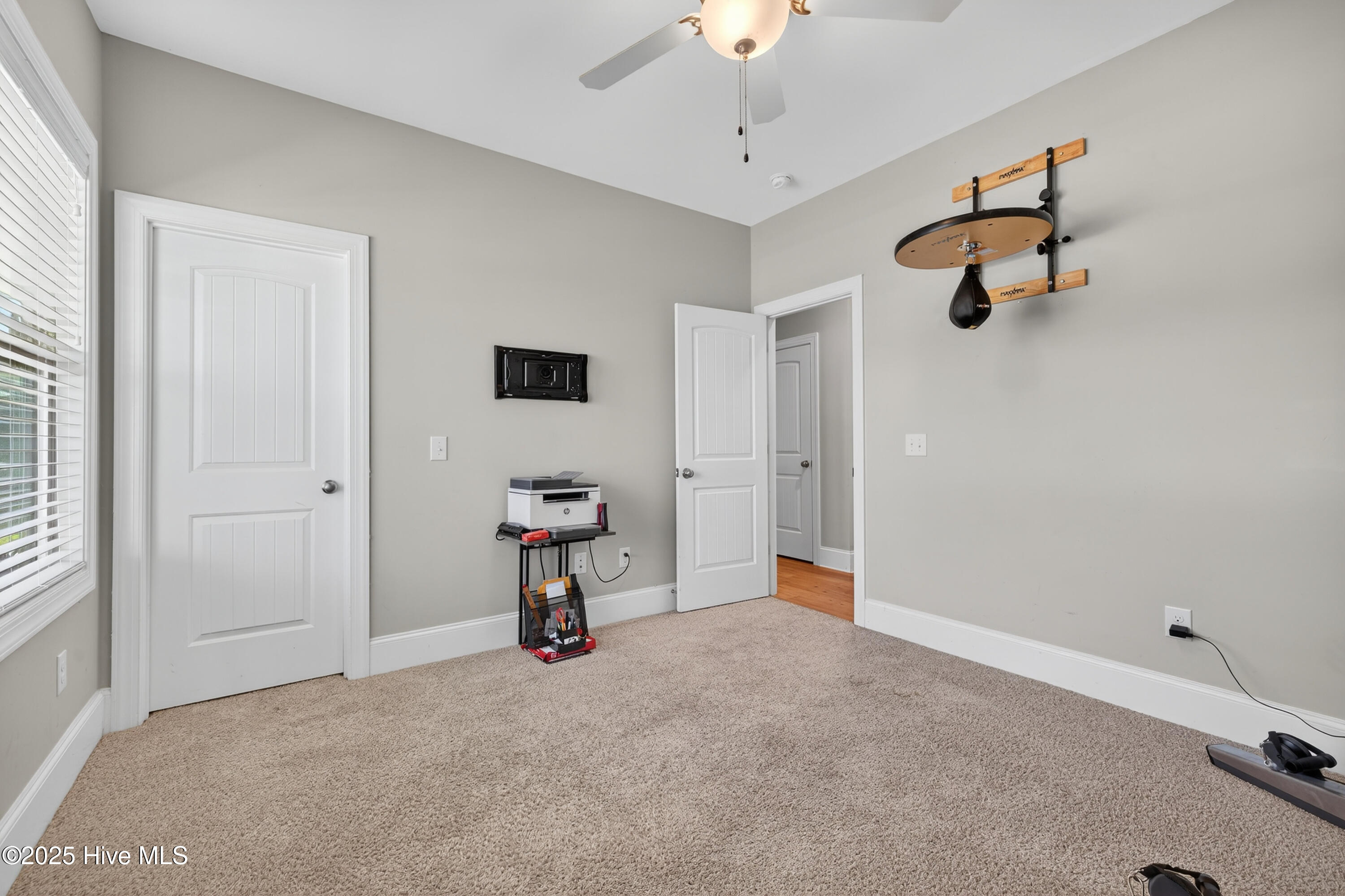 100531655 | Photo 26