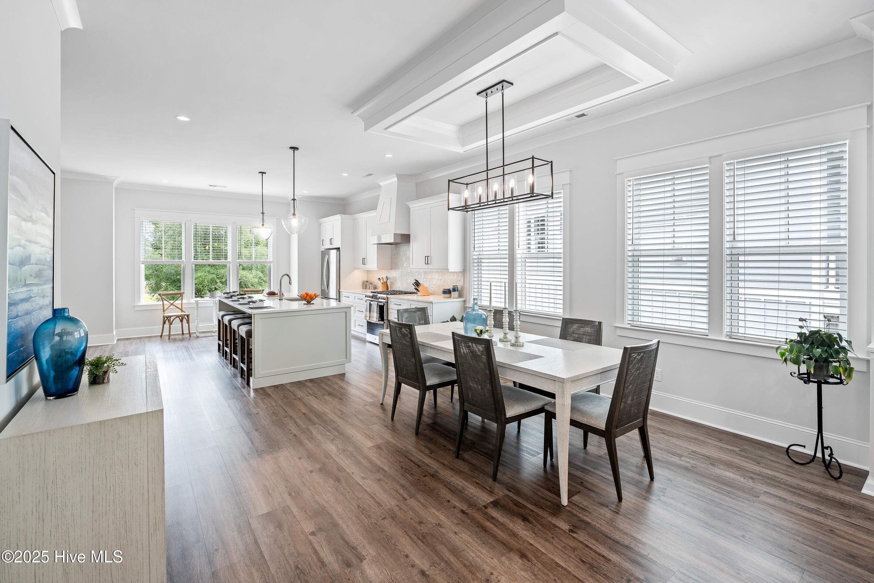 100516528 | Photo 14