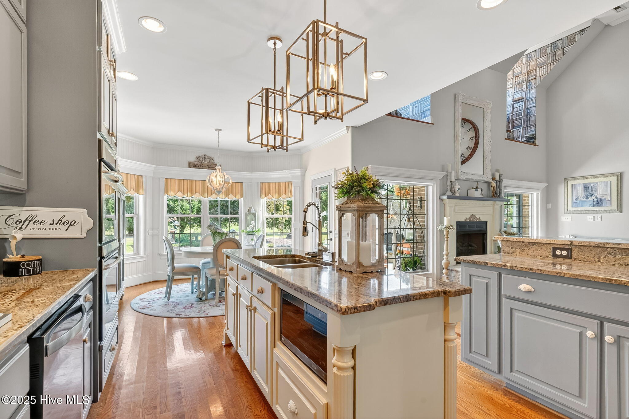 Gourmet Kitchen