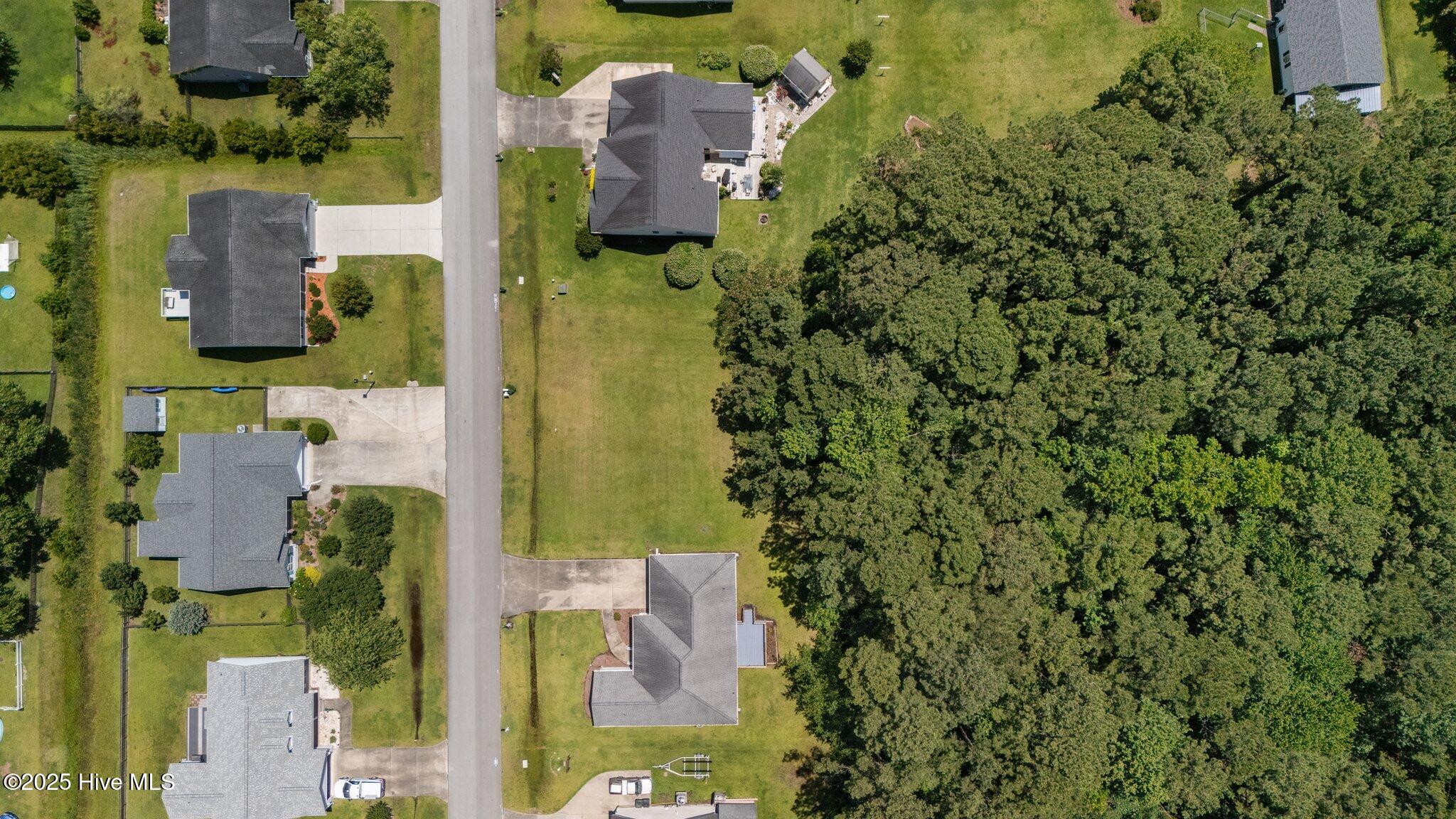 Homes for sale in Beaufort, NC | 107 Madison Bay Dr, Beaufort, NC 28516 | MLS# 100514106