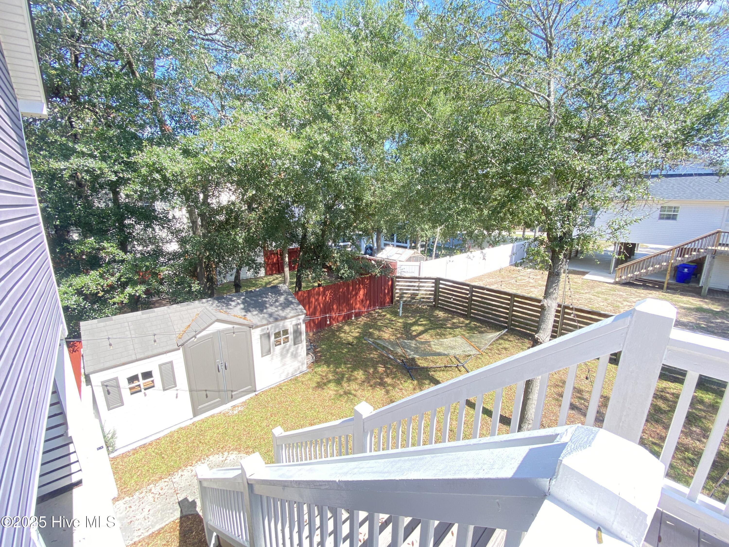 100533868 | Photo 30