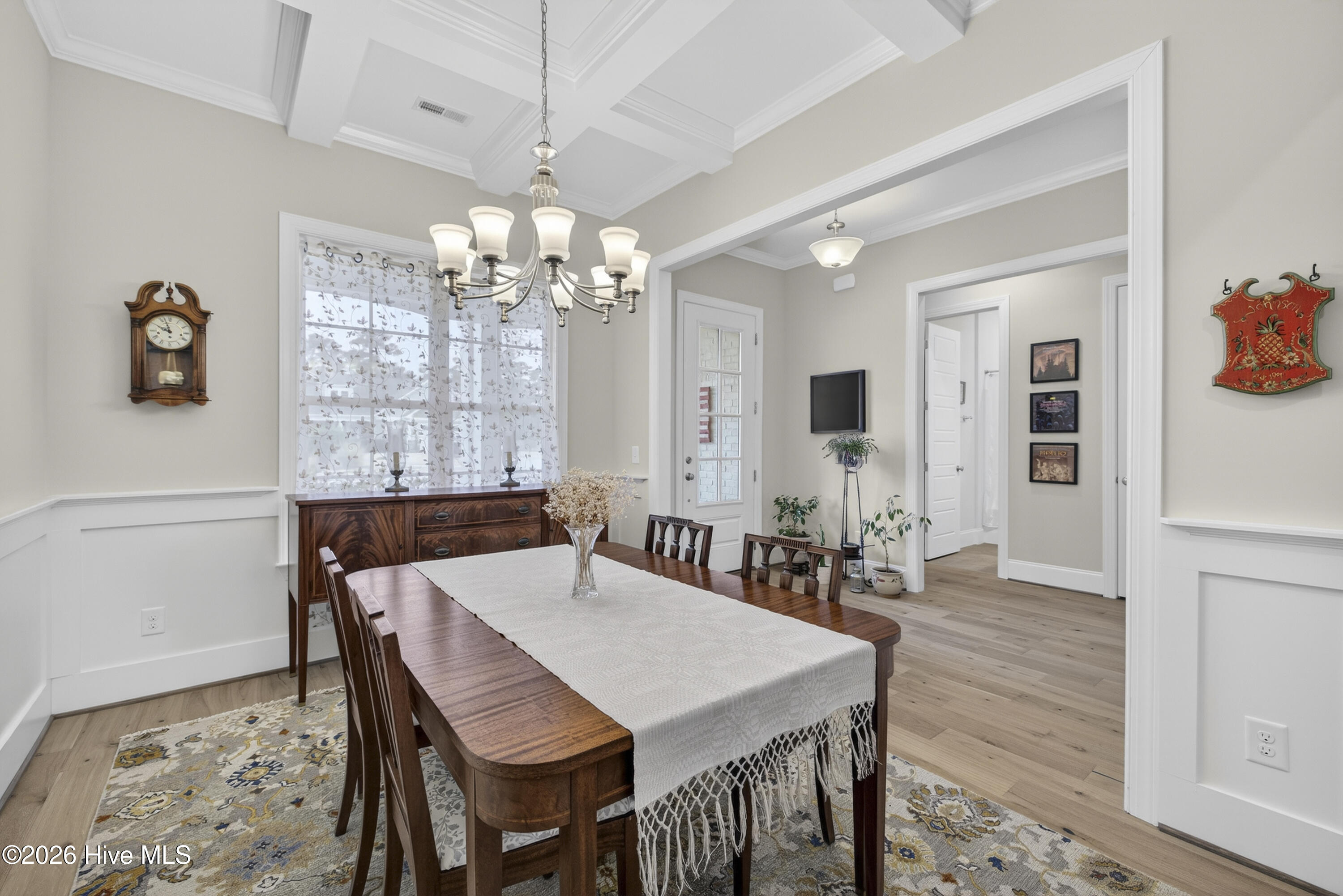 100558157 | Photo 19