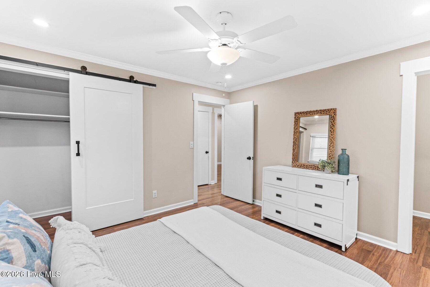 100550580 | Photo 17