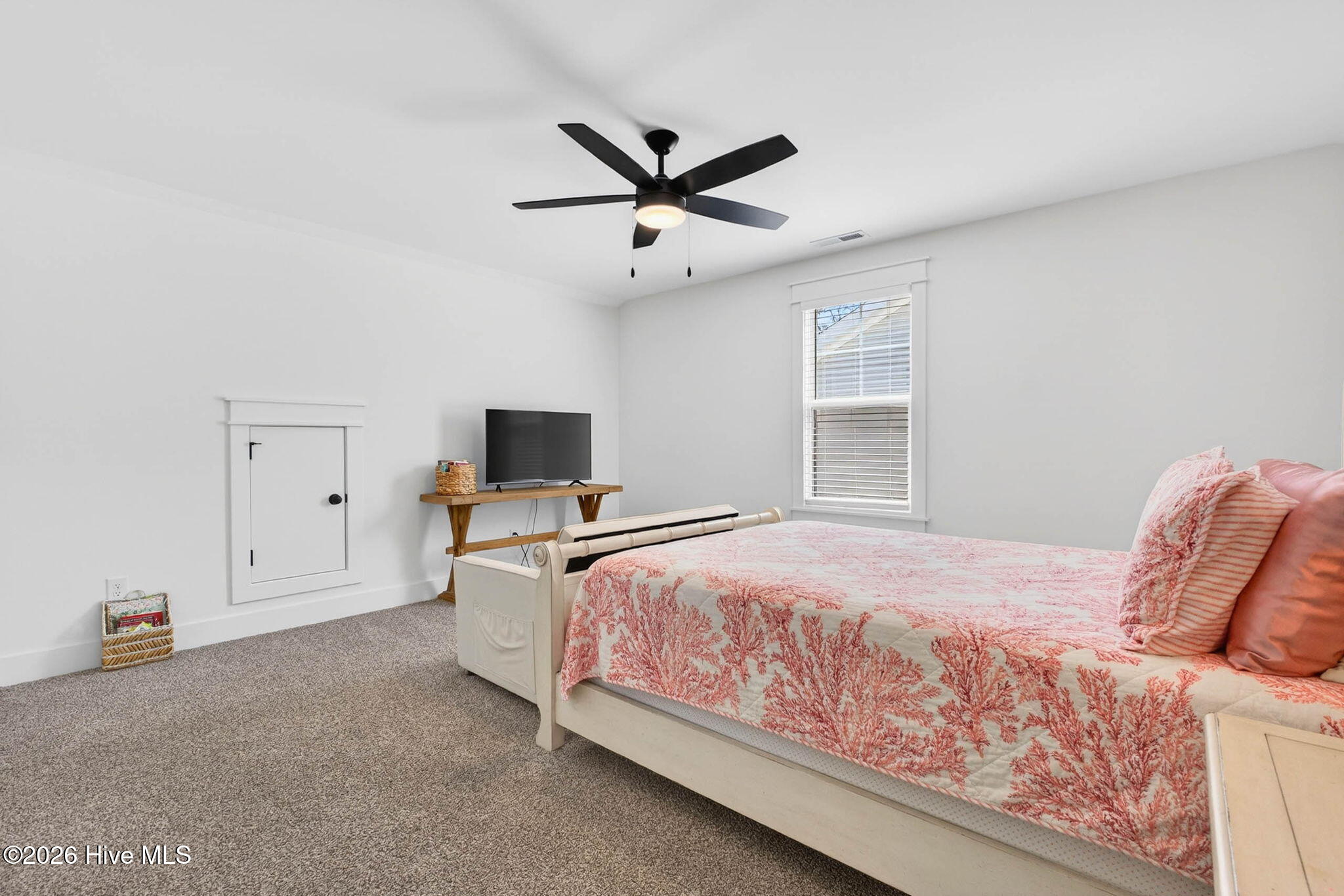 100561272 | Photo 39