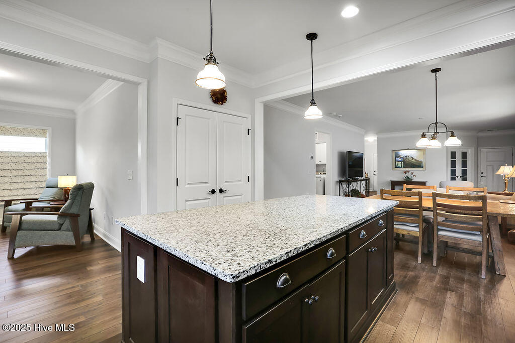 100546286 | Photo 14