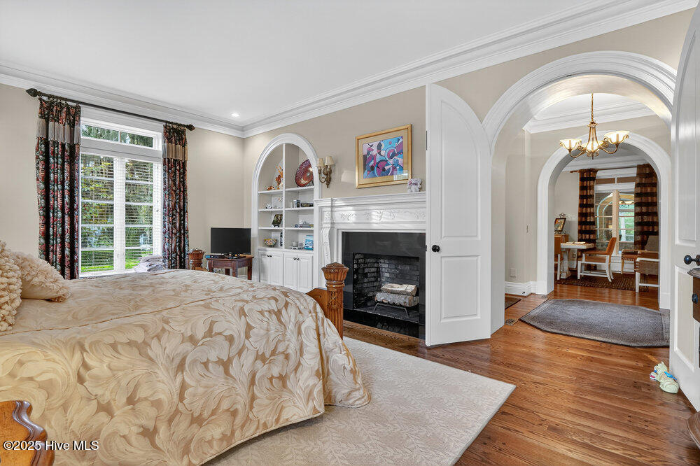 100544850 | Photo 49