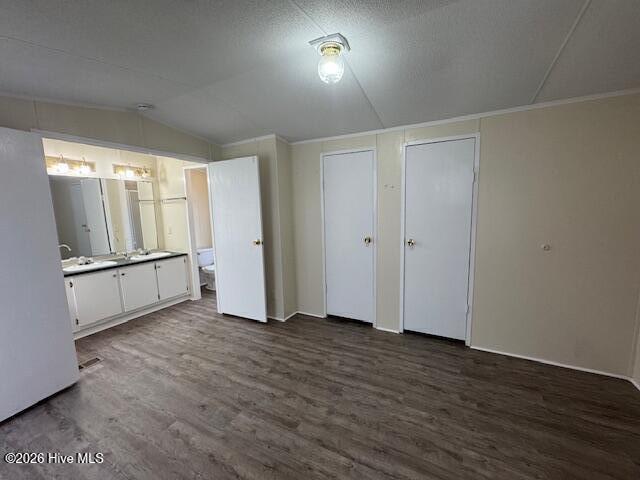 100548296 | Photo 12