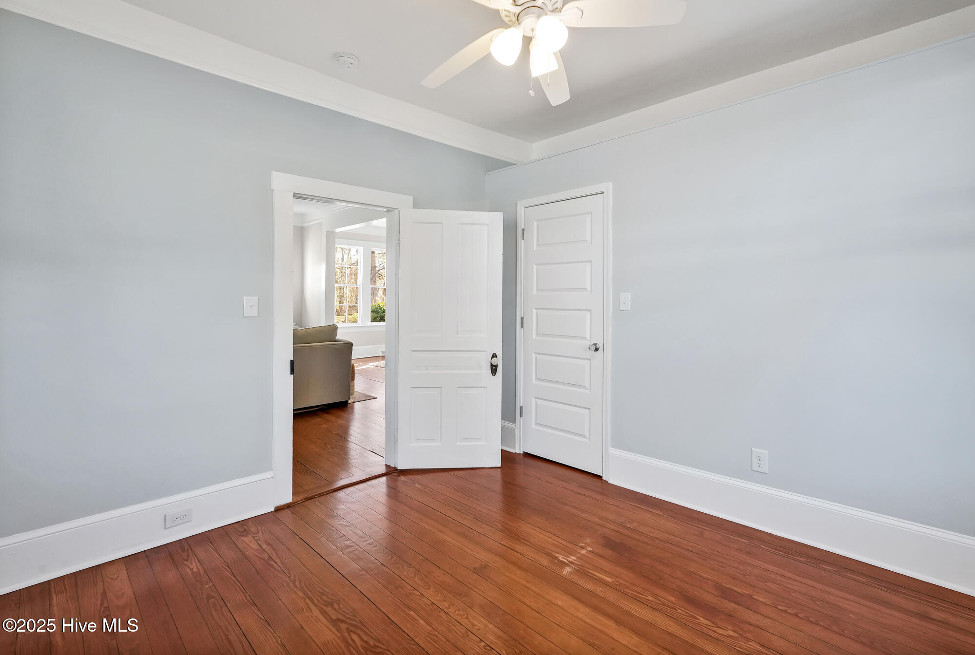 100544922 | Photo 13