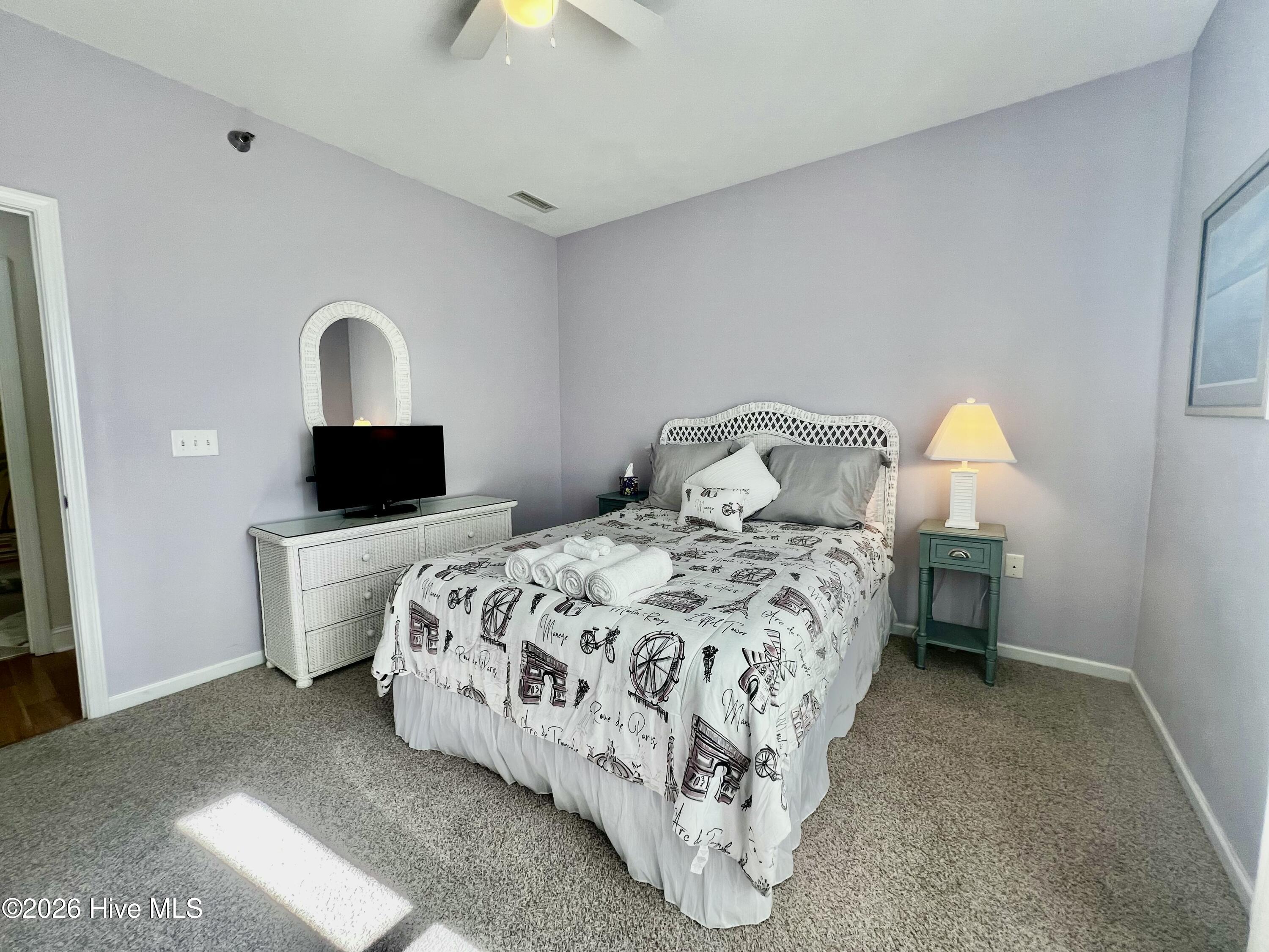 100550987 | Photo 21