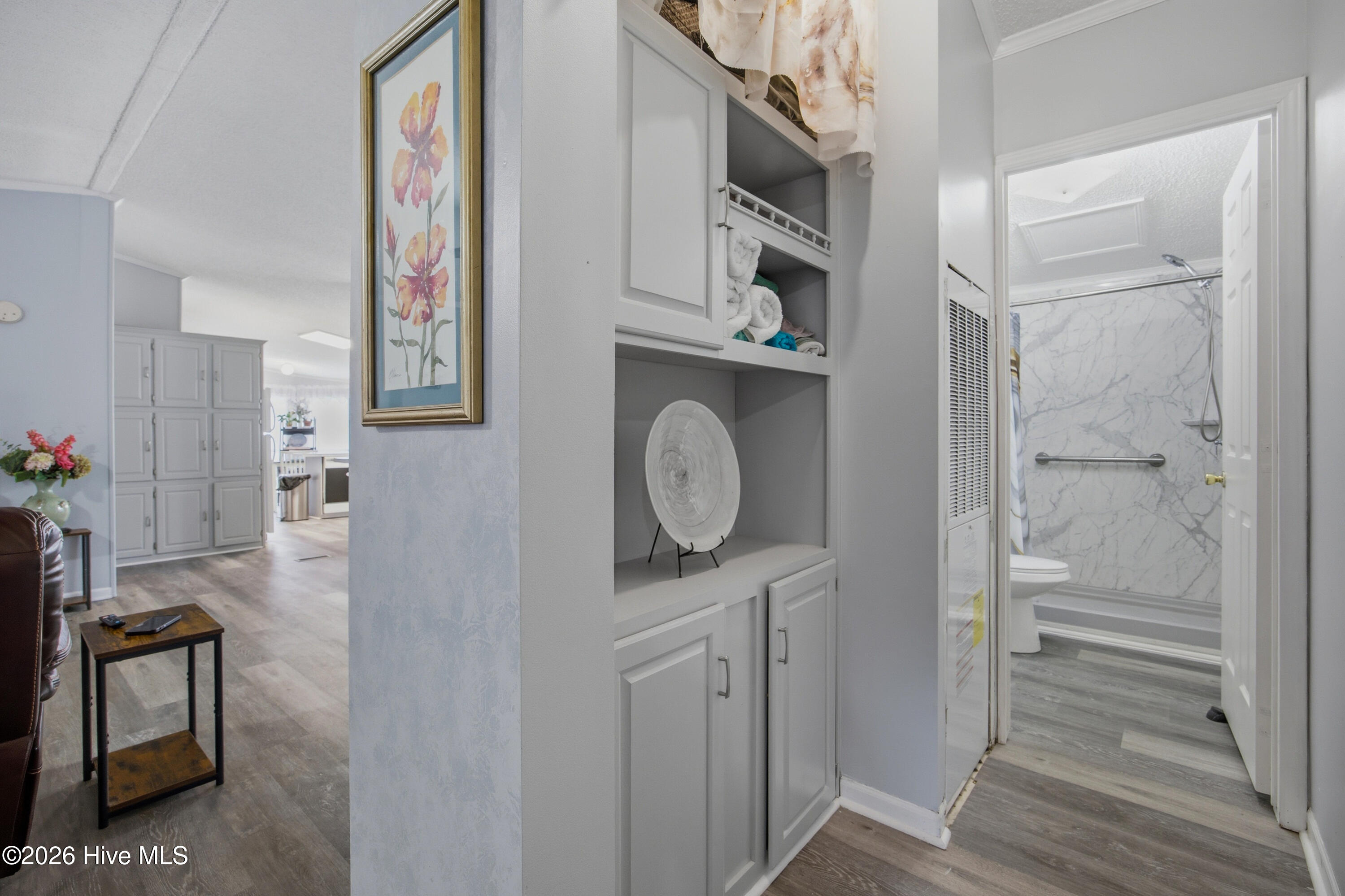 100565028 | Photo 22