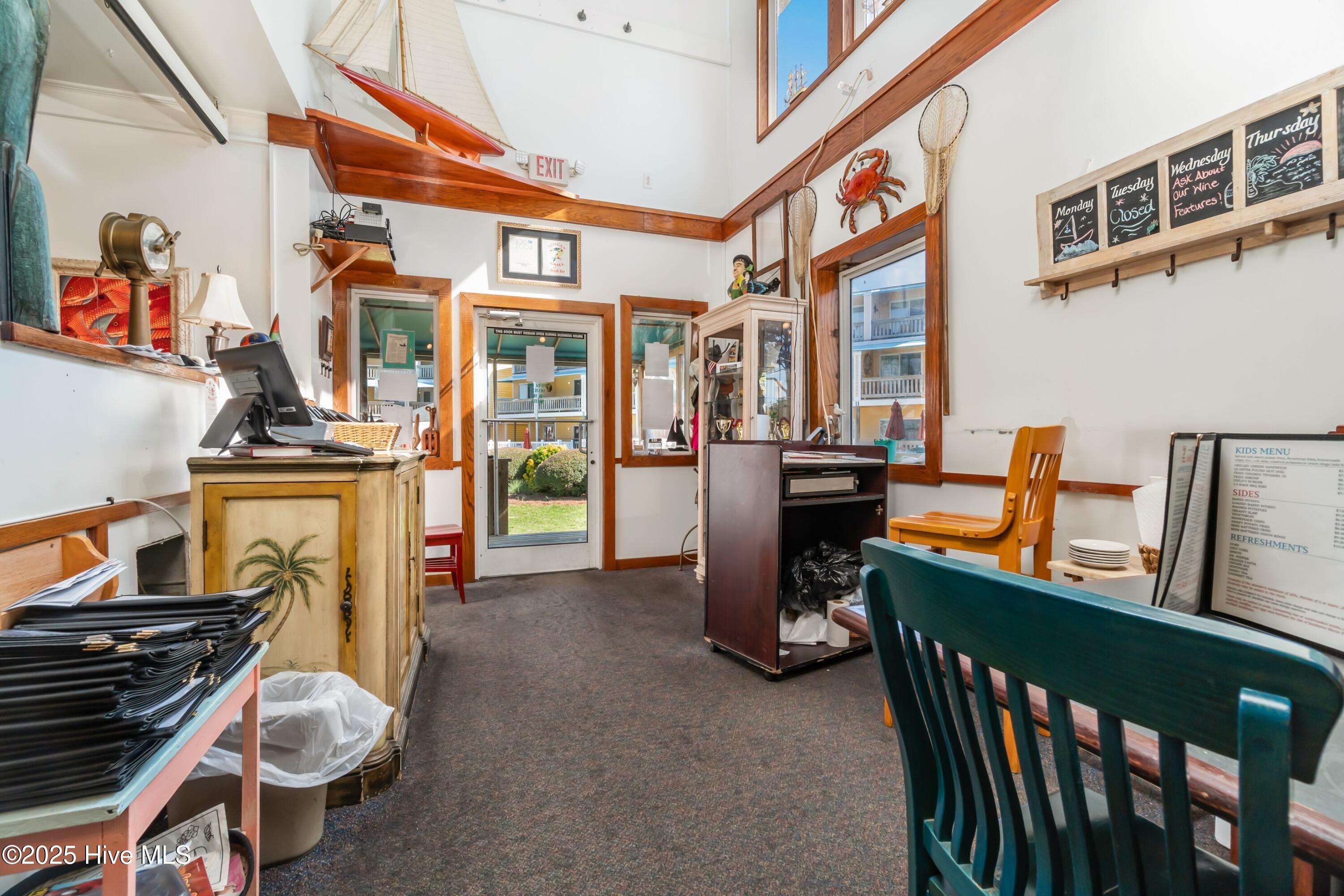 303 South Avenue,Oriental
