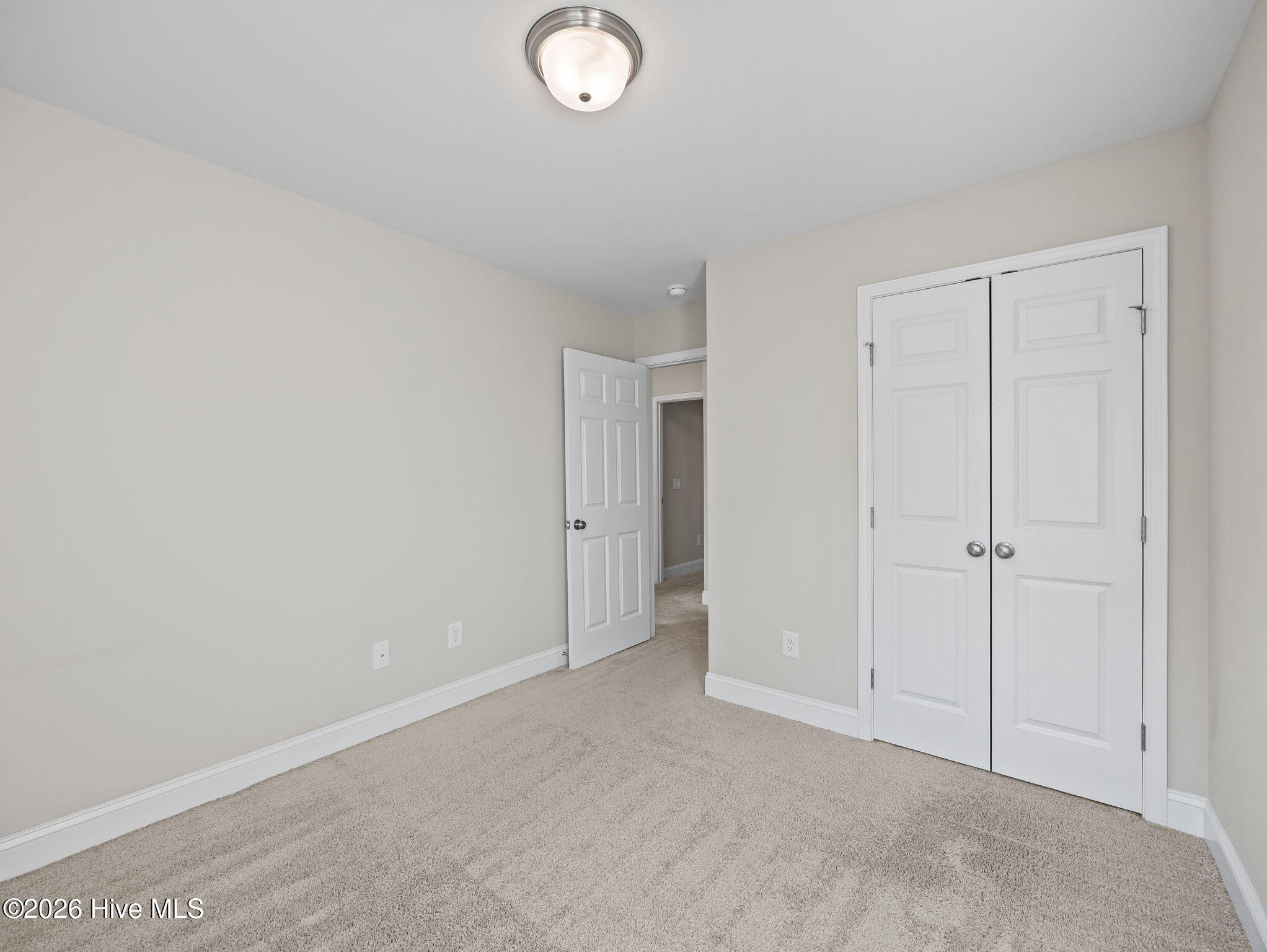 100565324 | Photo 17