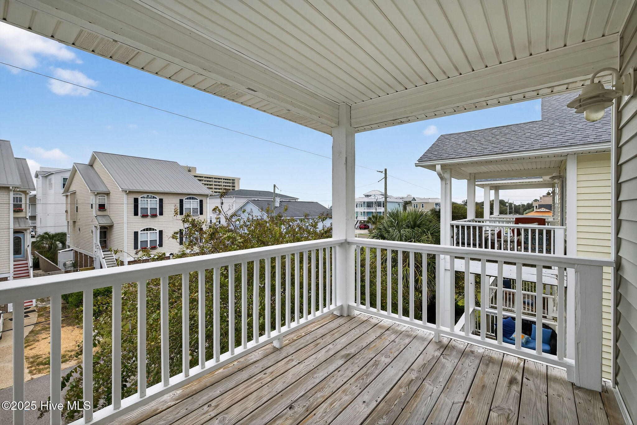 100536023 | Photo 31