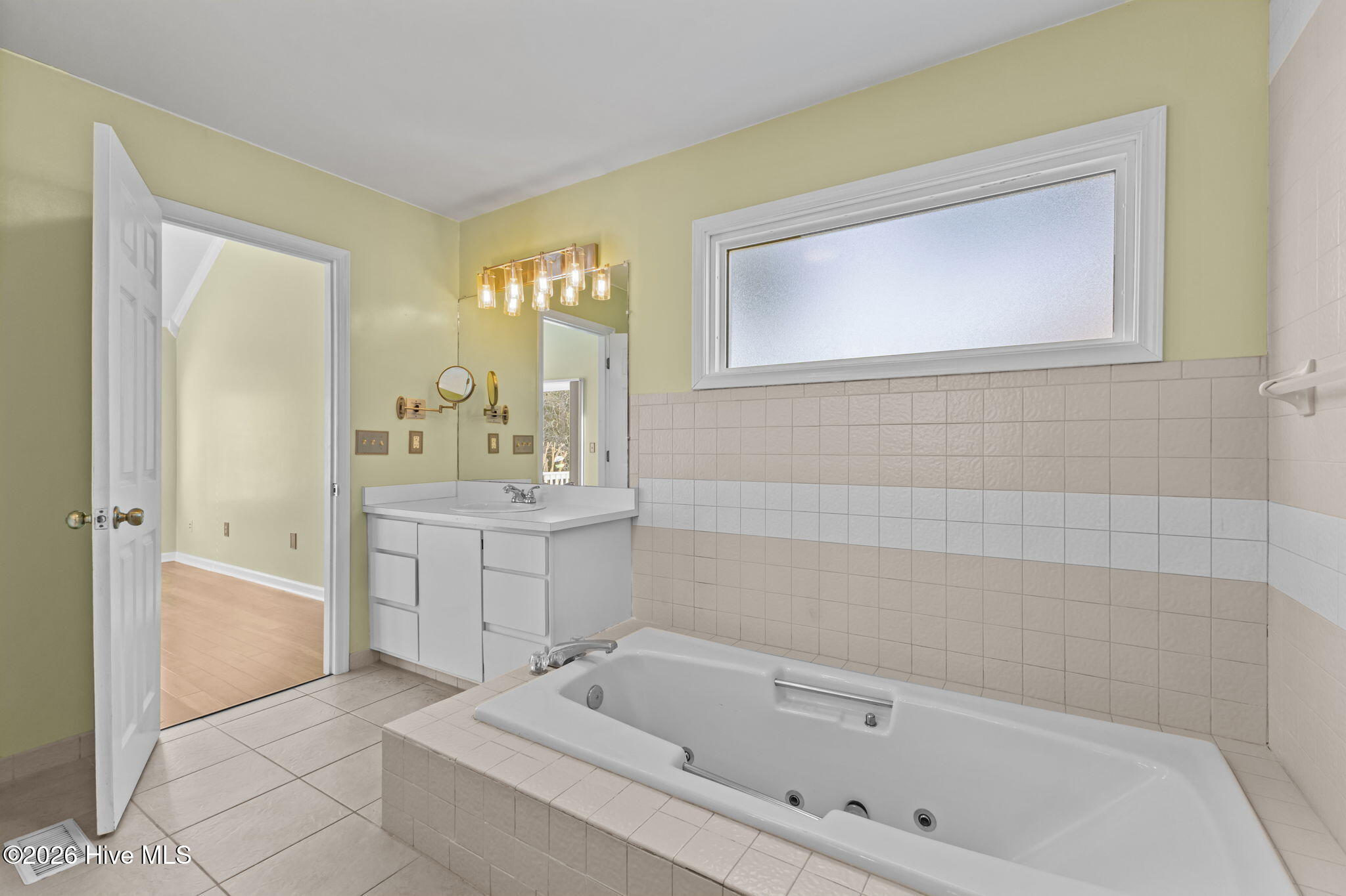 241 Windjammer W, Emerald Isle, NC, 28594